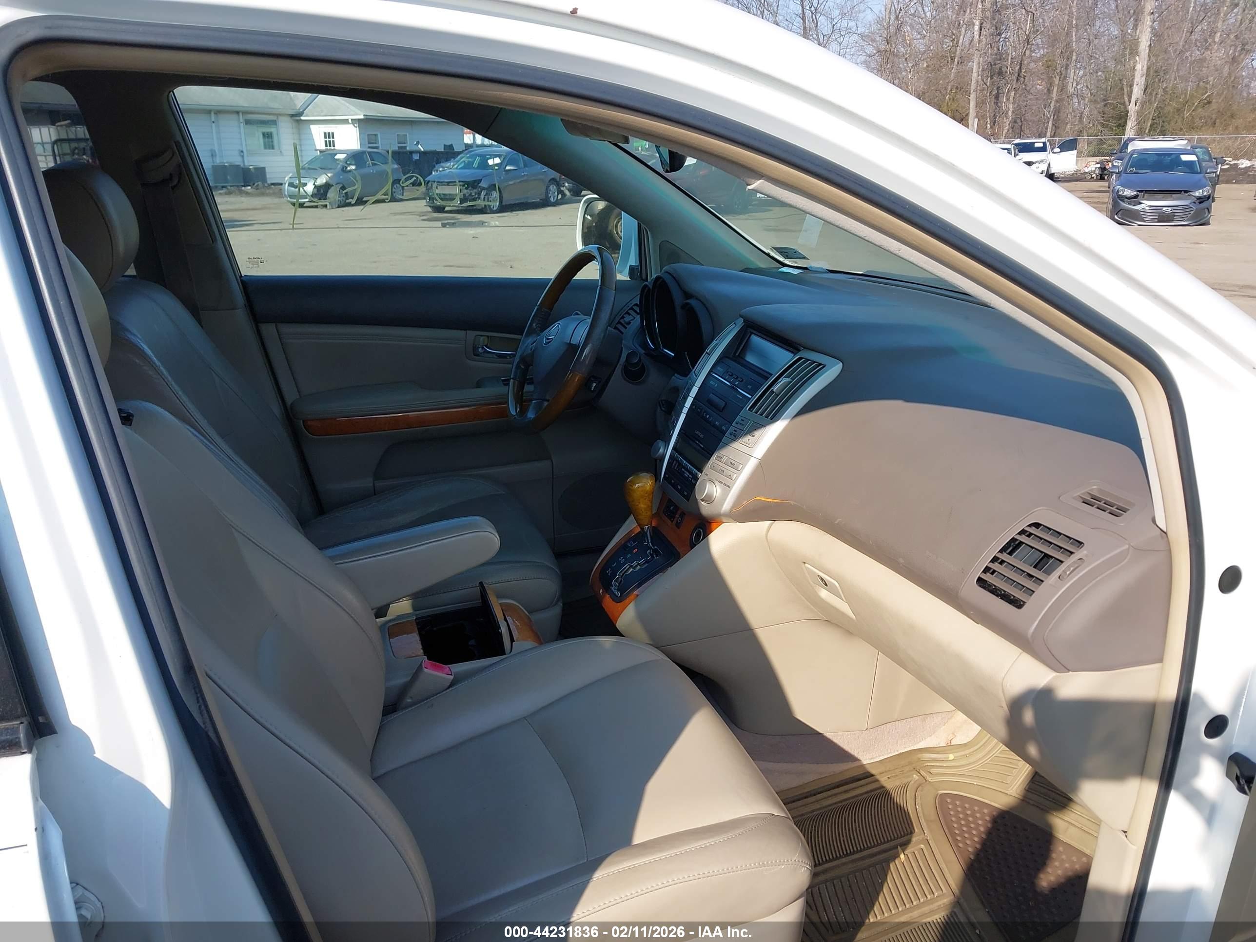 LEXUS RX image 5