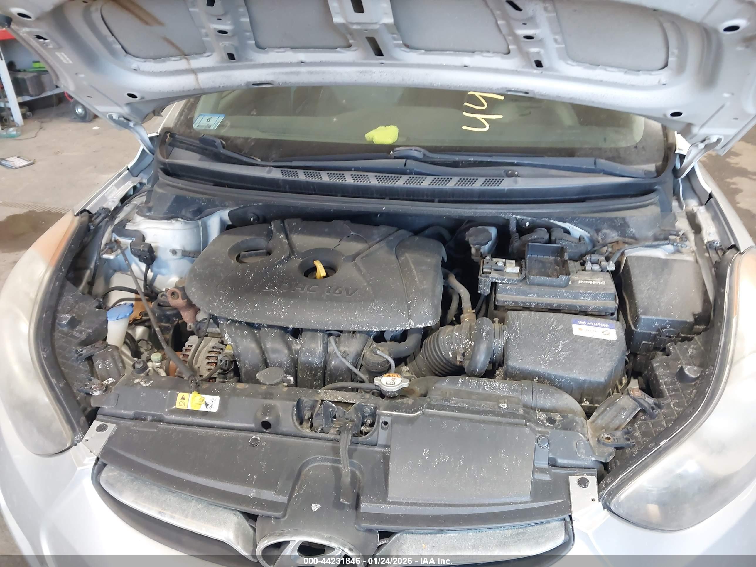 HYUNDAI ELANTRA image 10