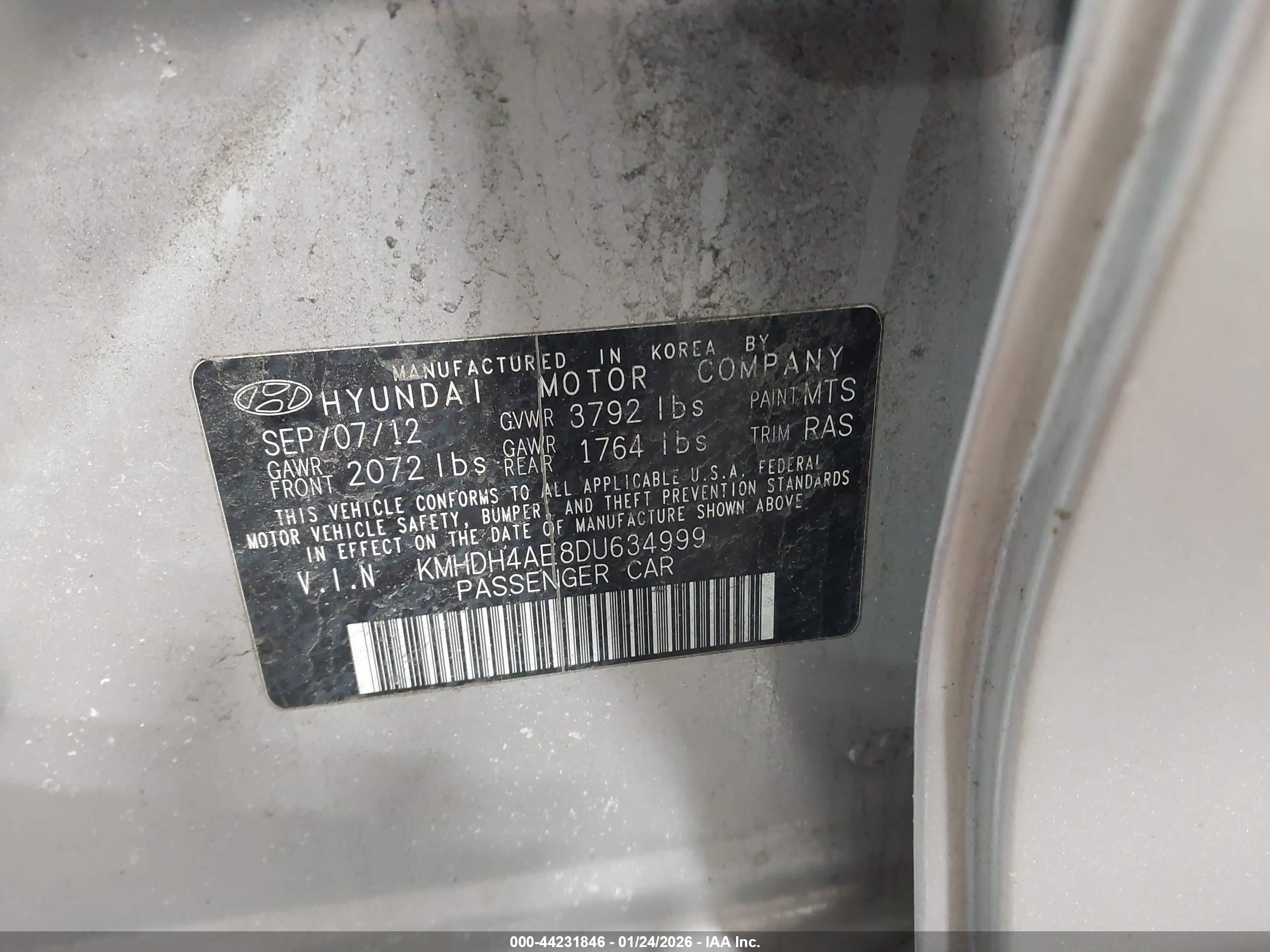 HYUNDAI ELANTRA image 9