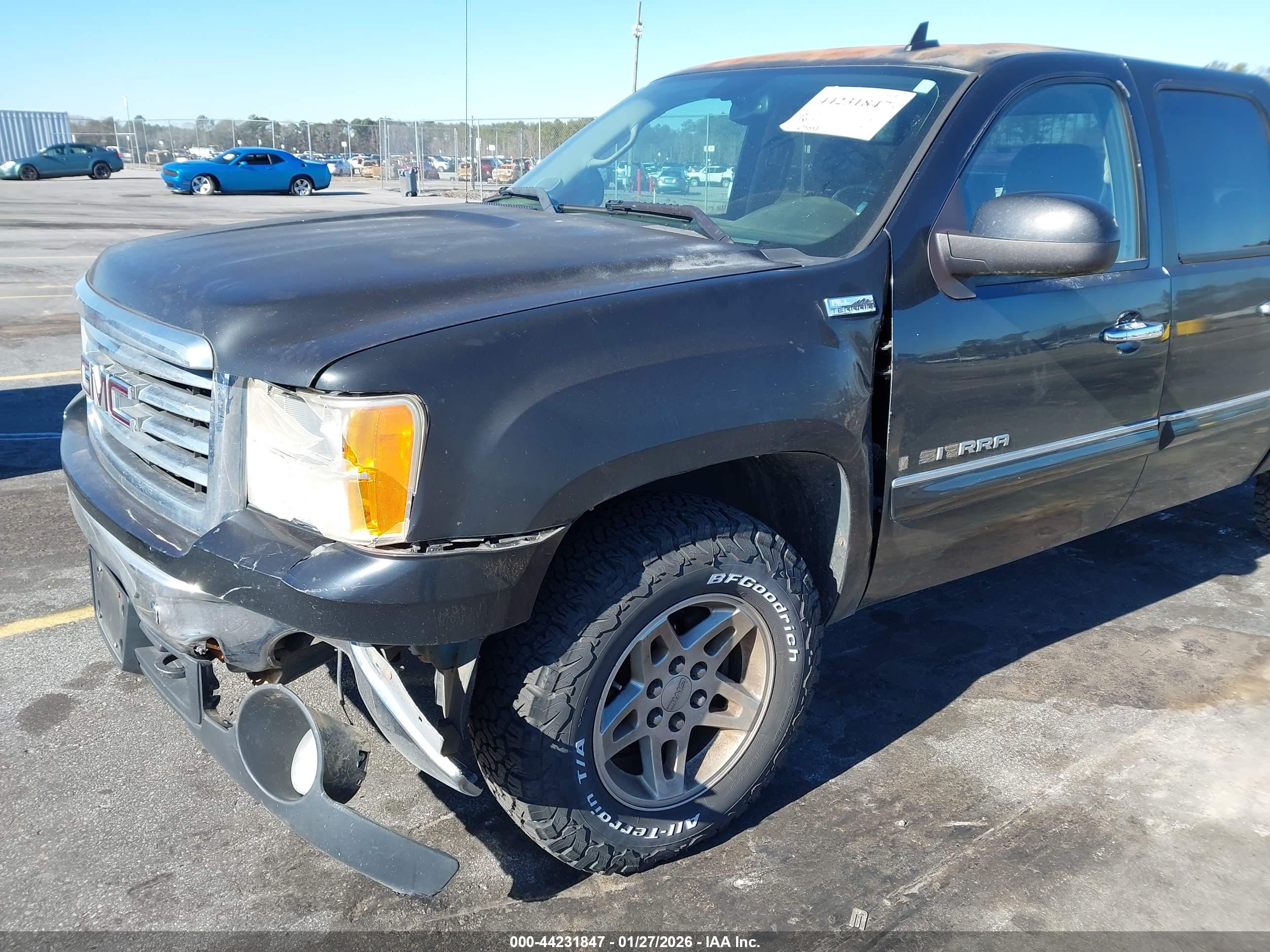 GMC SIERRA image 6