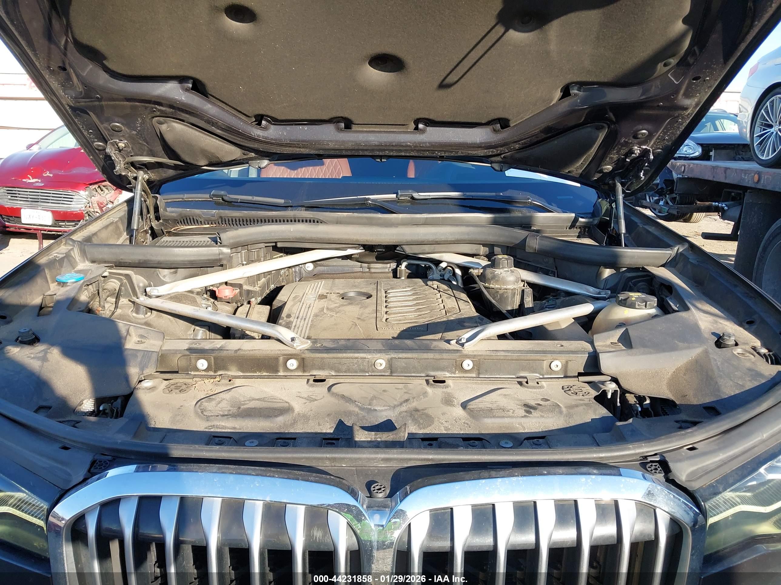 BMW X7 image 10
