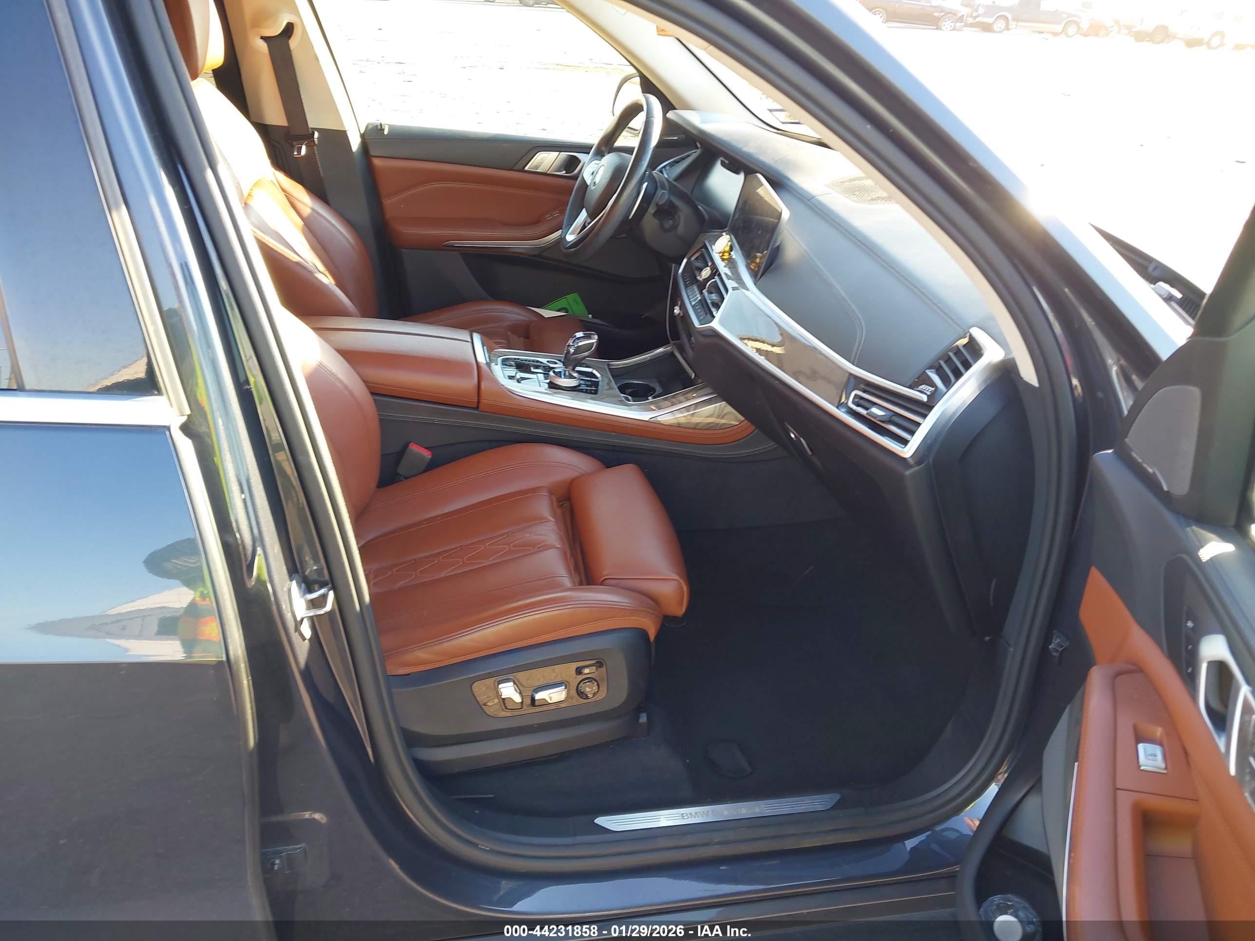 BMW X7 image 5