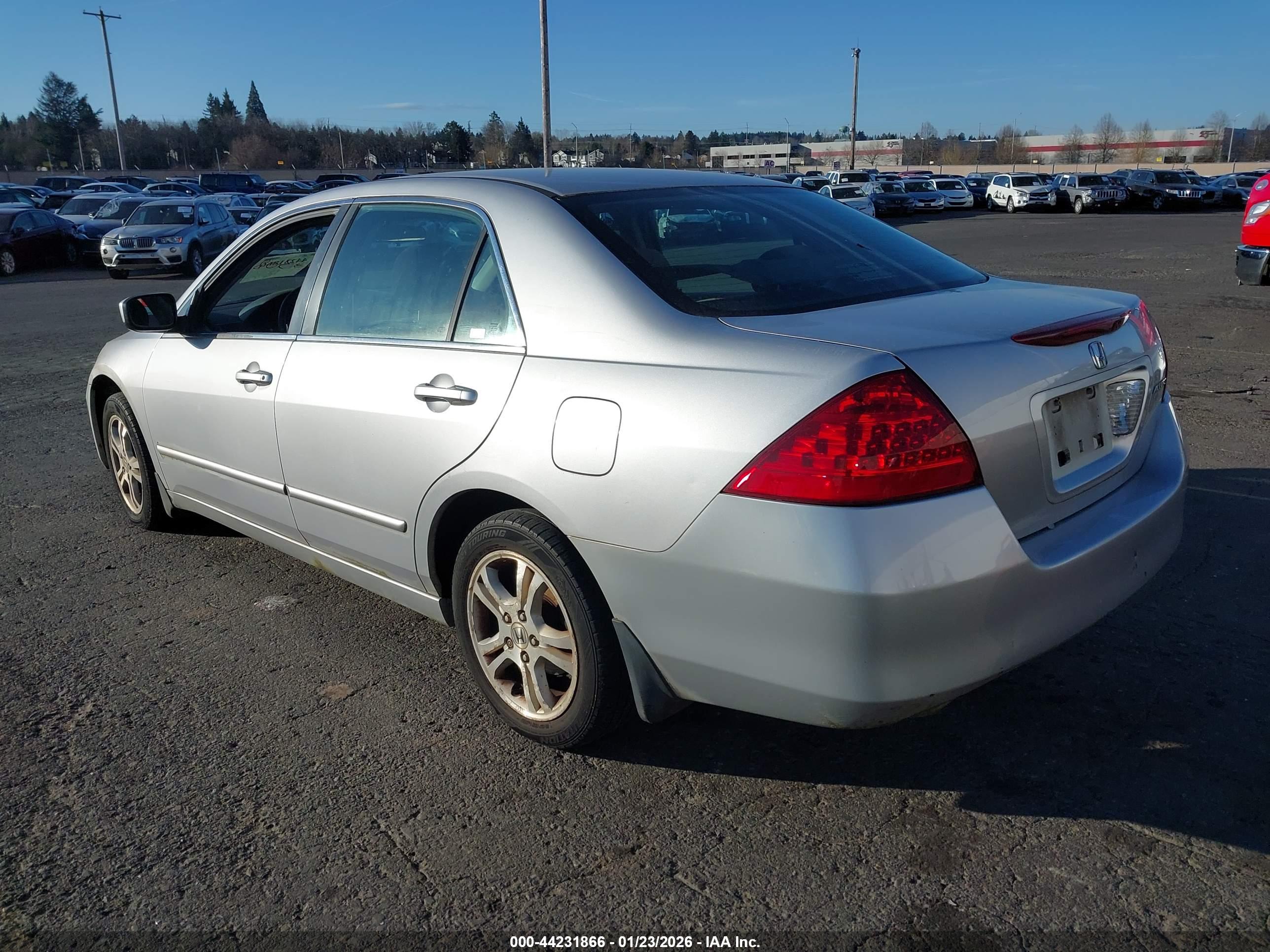 HONDA ACCORD image 3