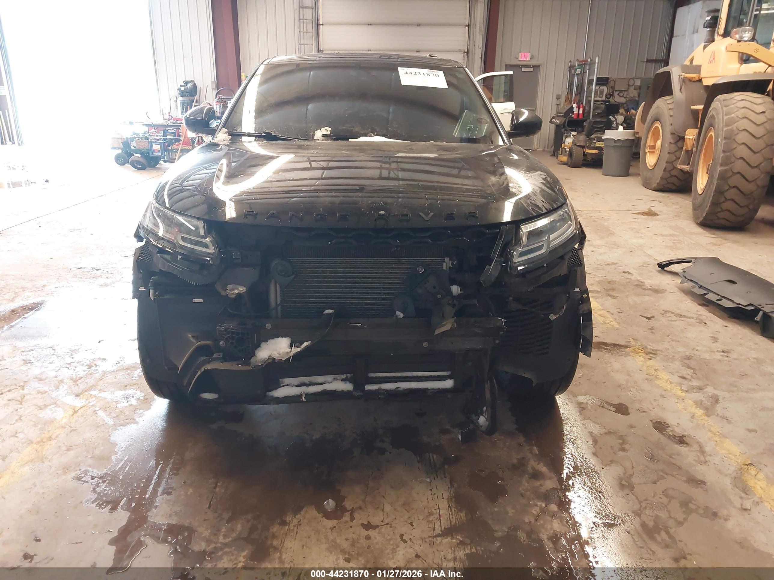 LAND ROVER image 6