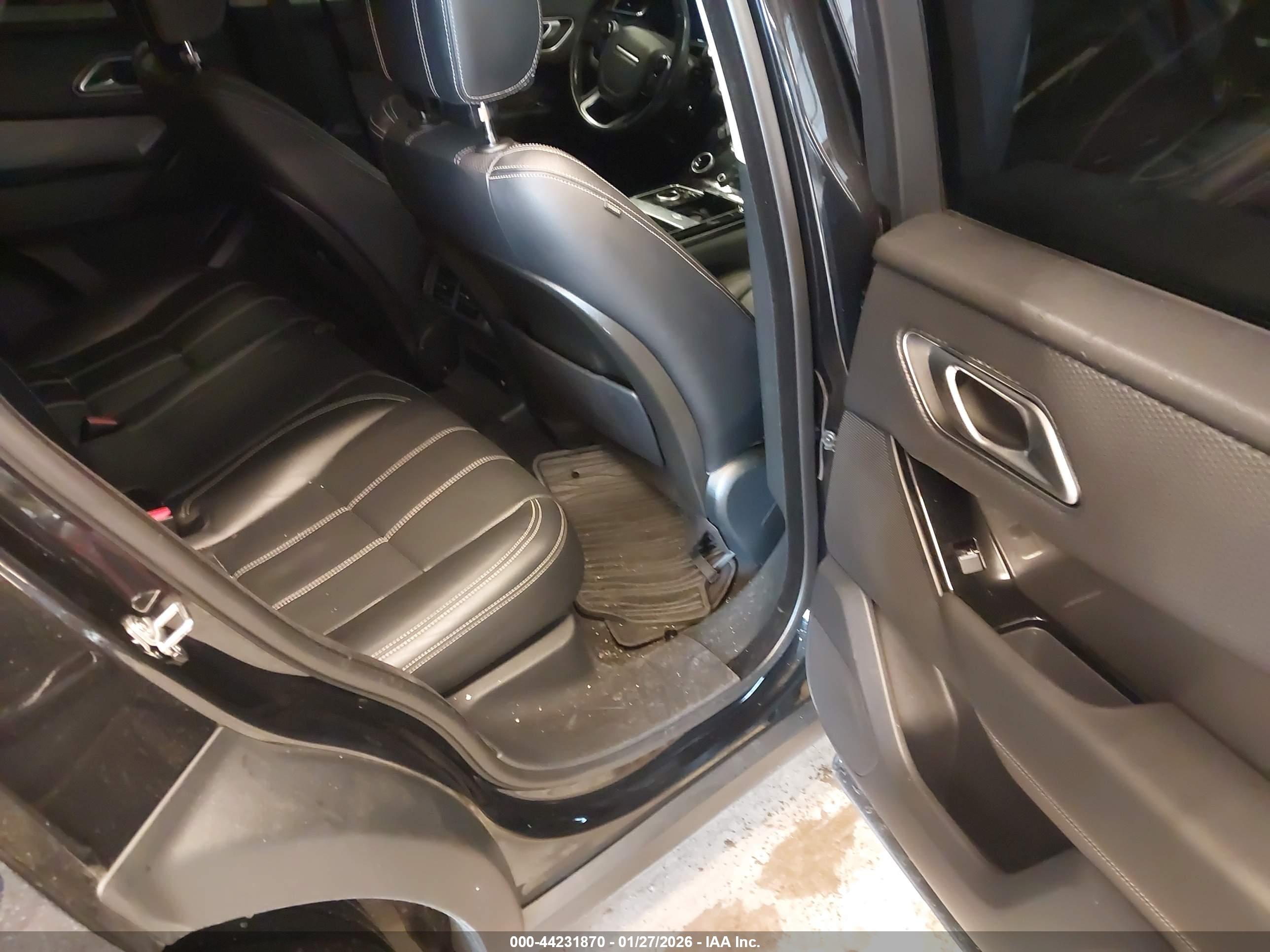 LAND ROVER image 8