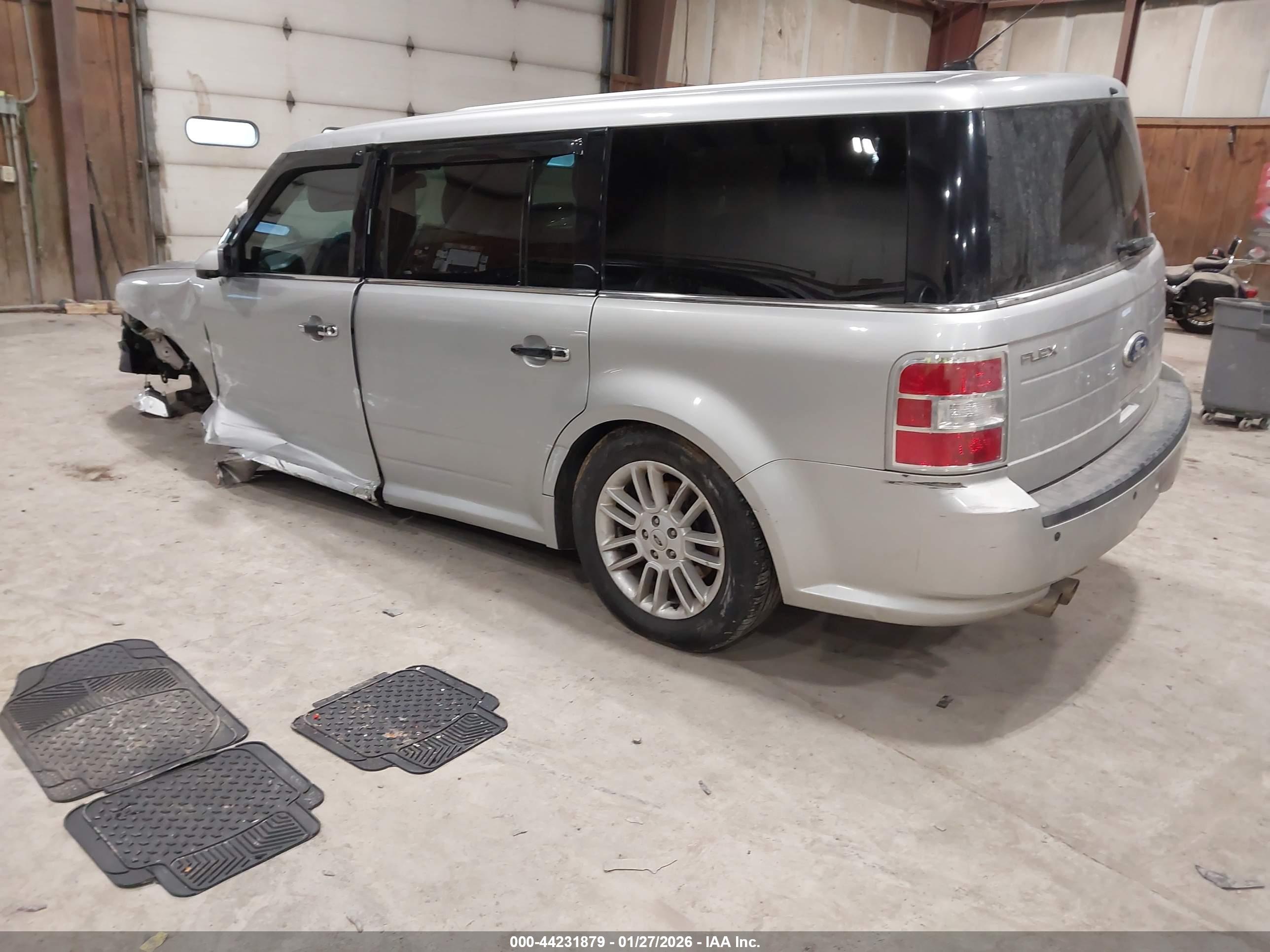 FORD FLEX image 3