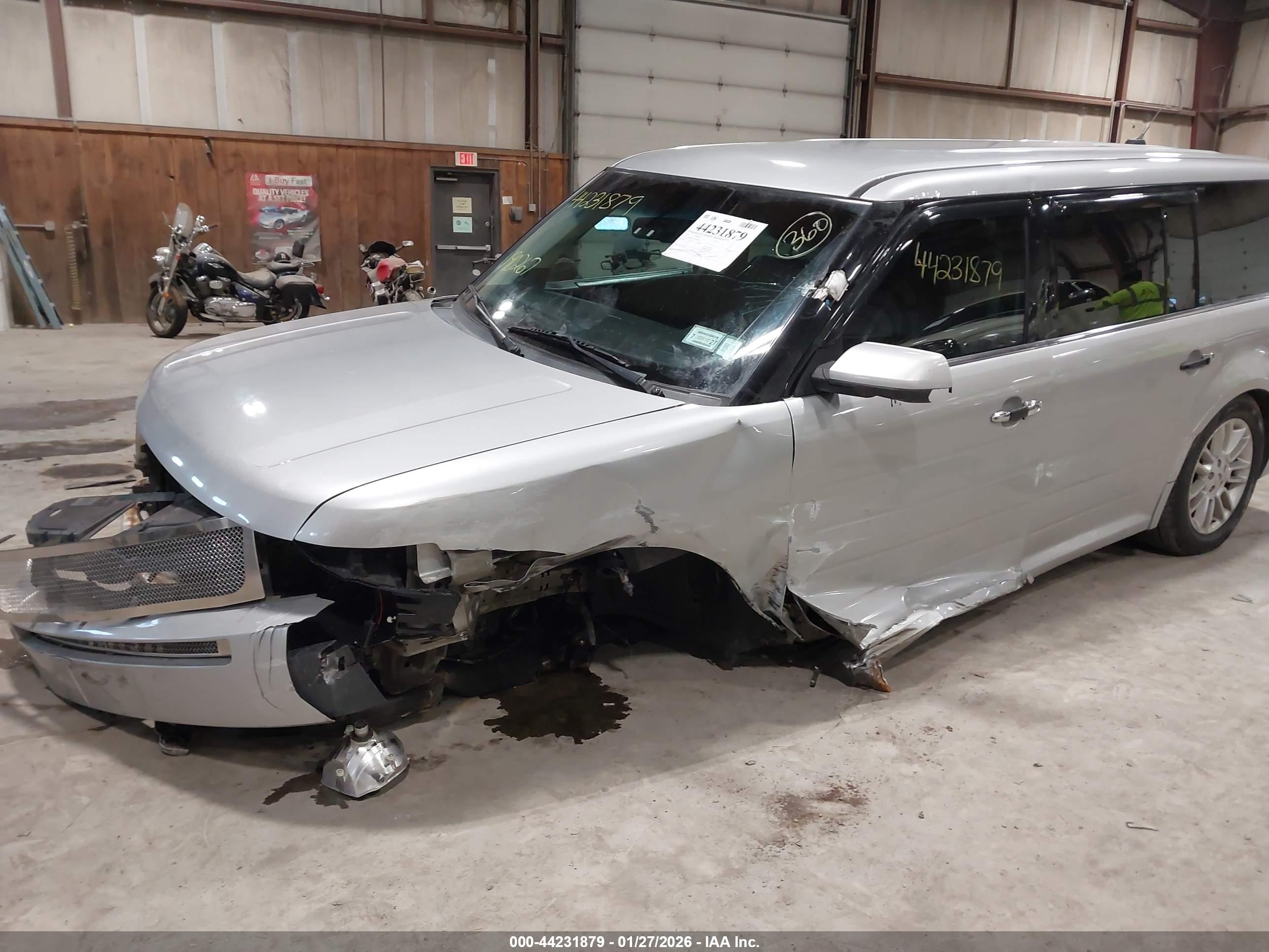 FORD FLEX image 6