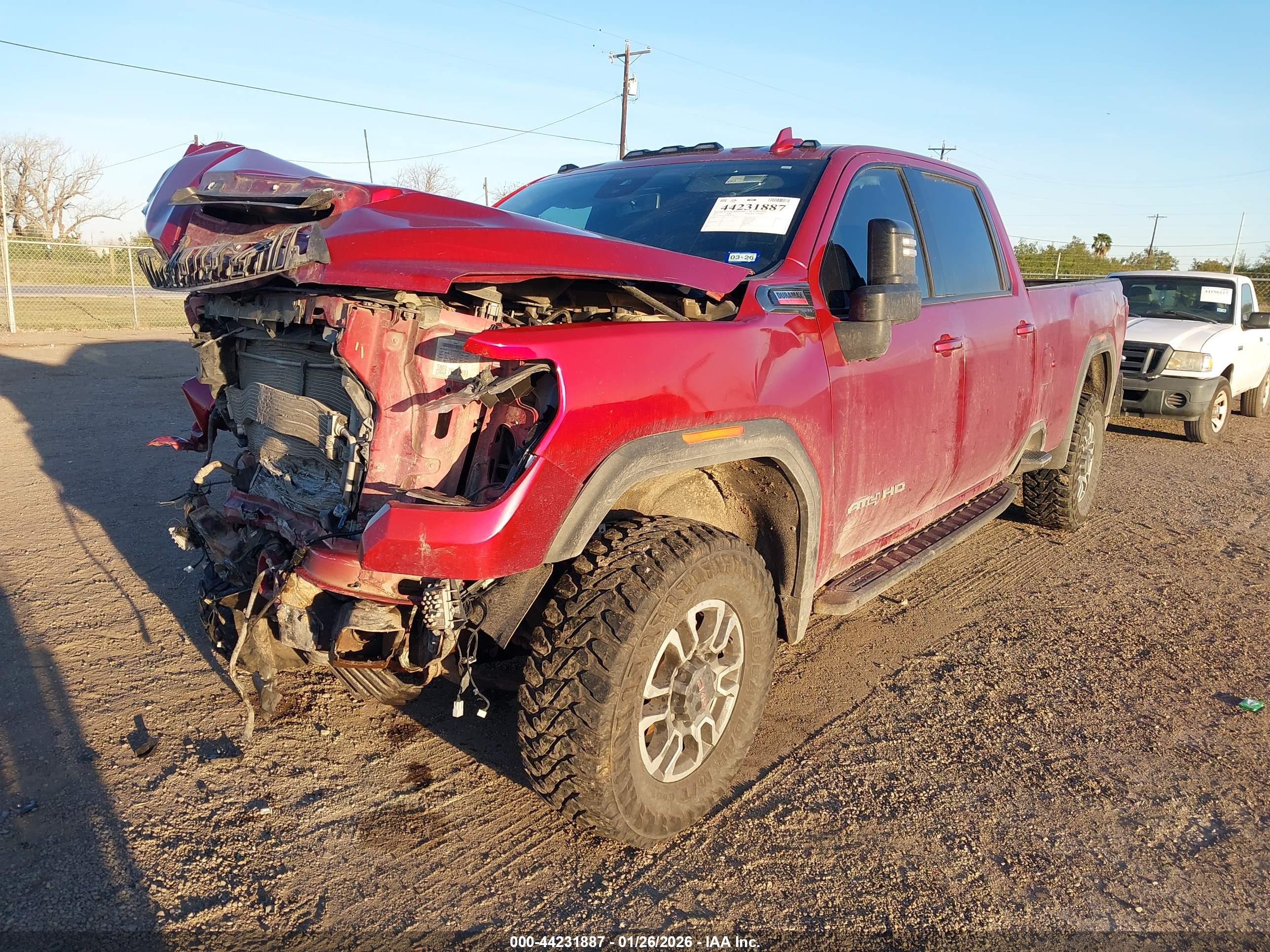 GMC SIERRA image 2