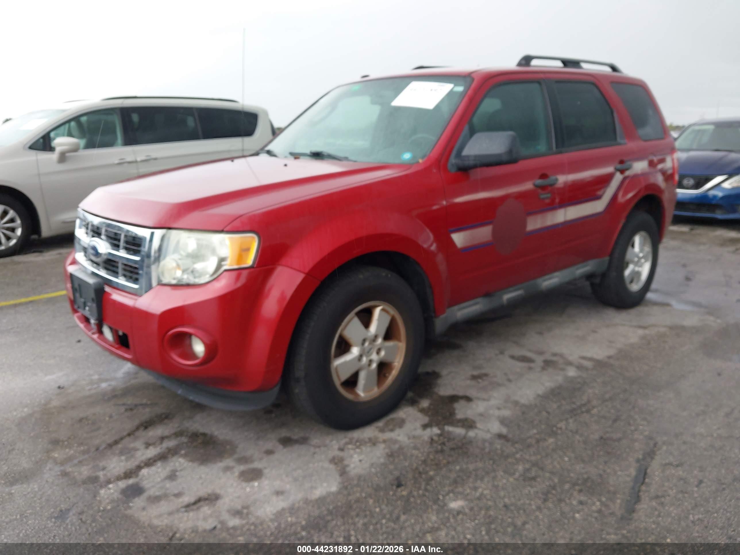 FORD ESCAPE image 2
