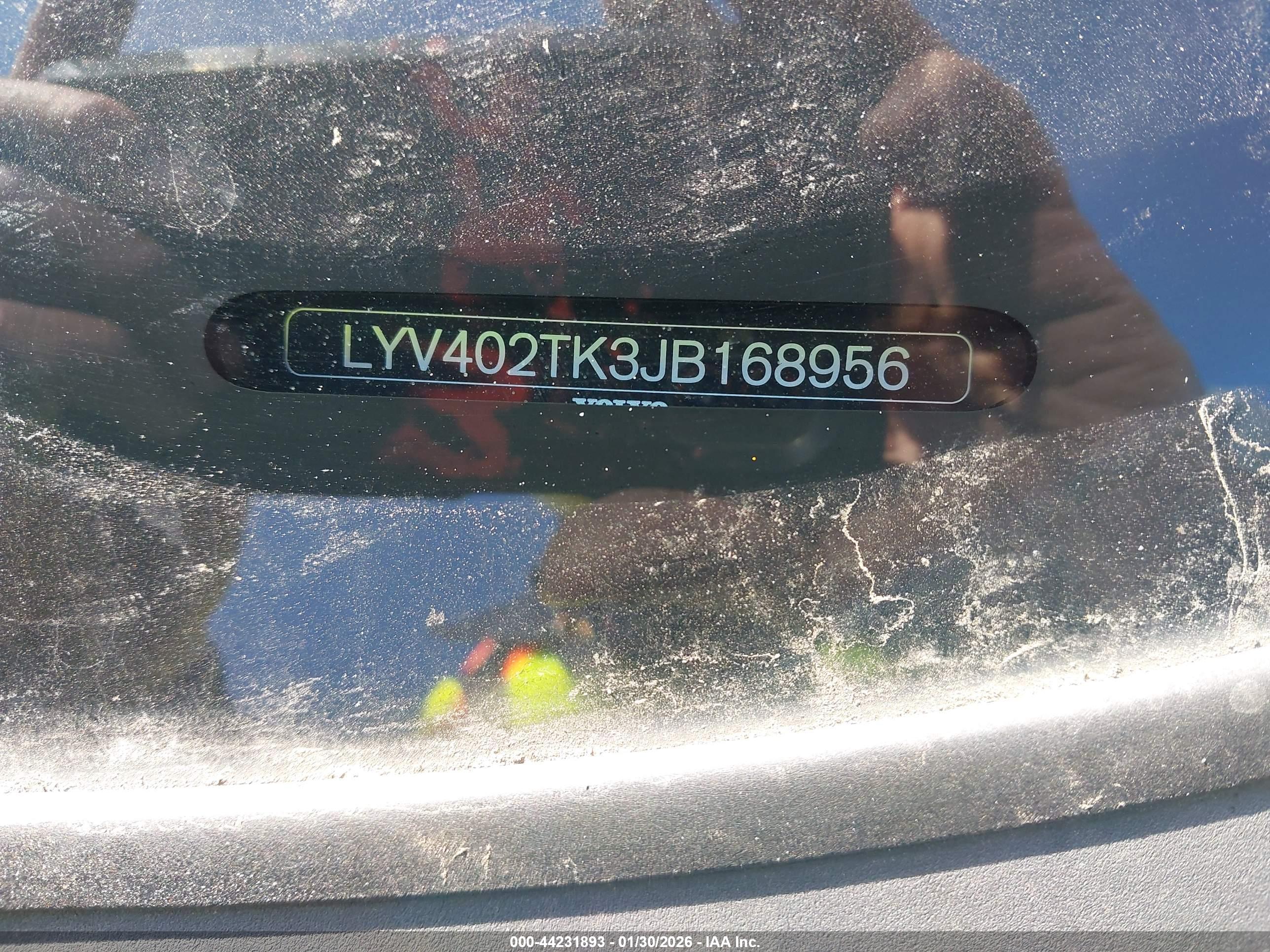 VOLVO S60 image 9