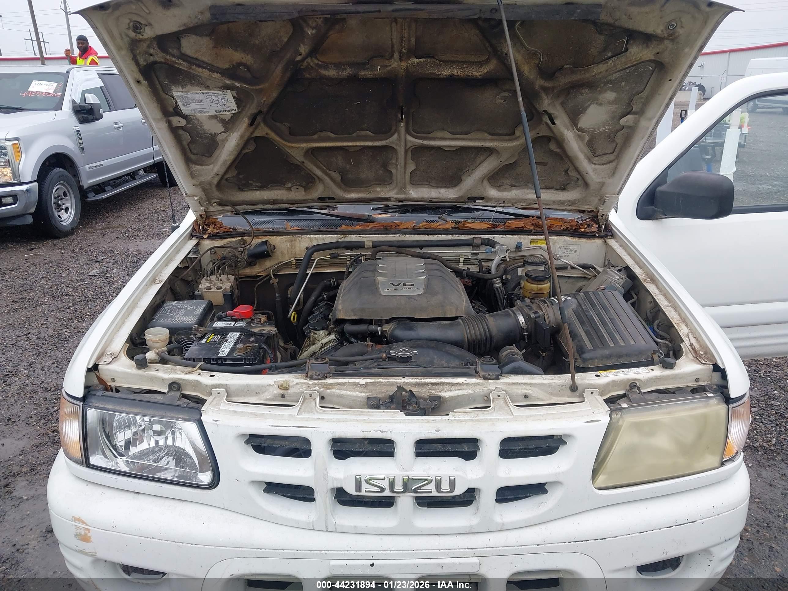 ISUZU RODEO image 10