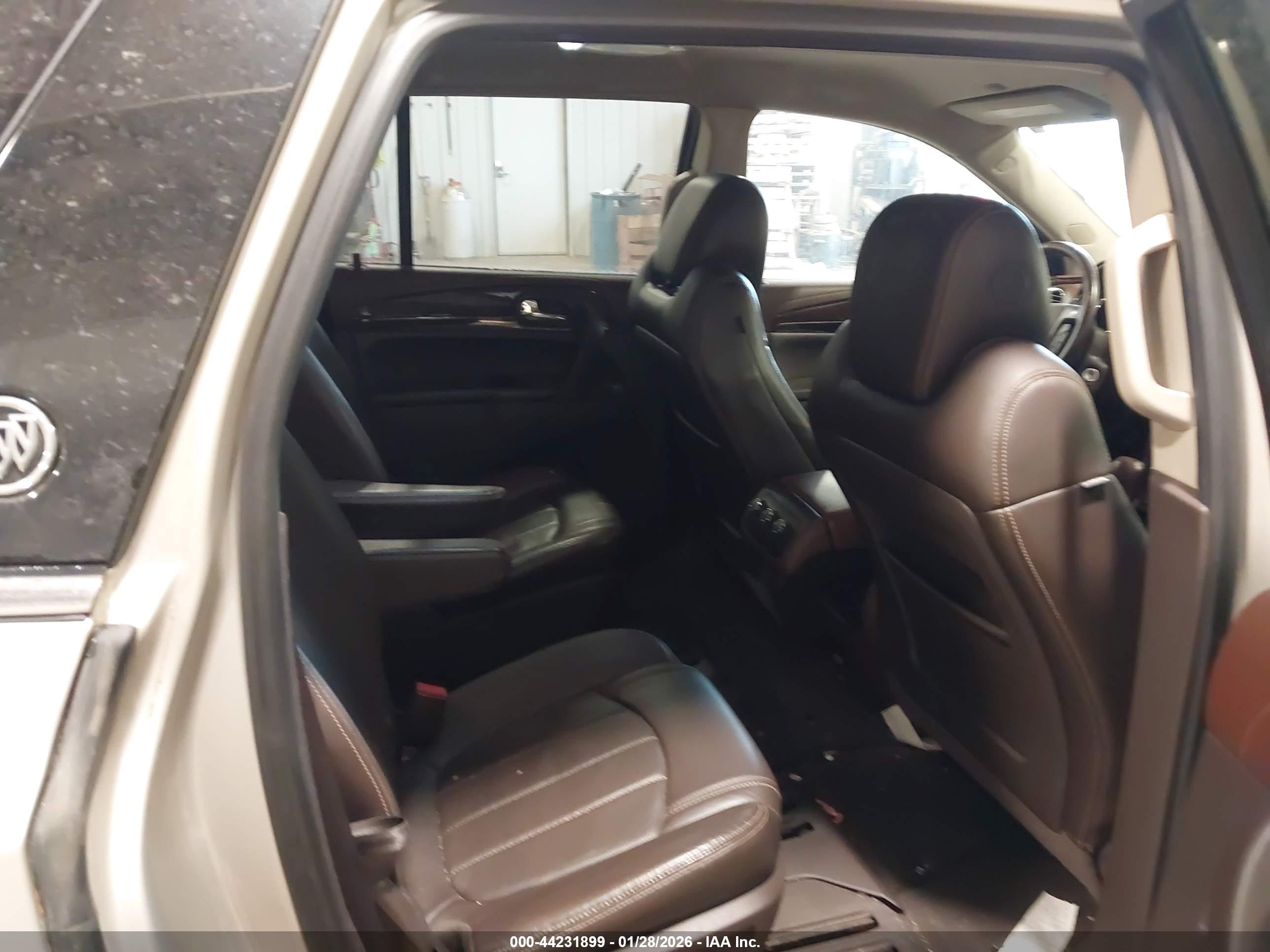 BUICK ENCLAVE image 8