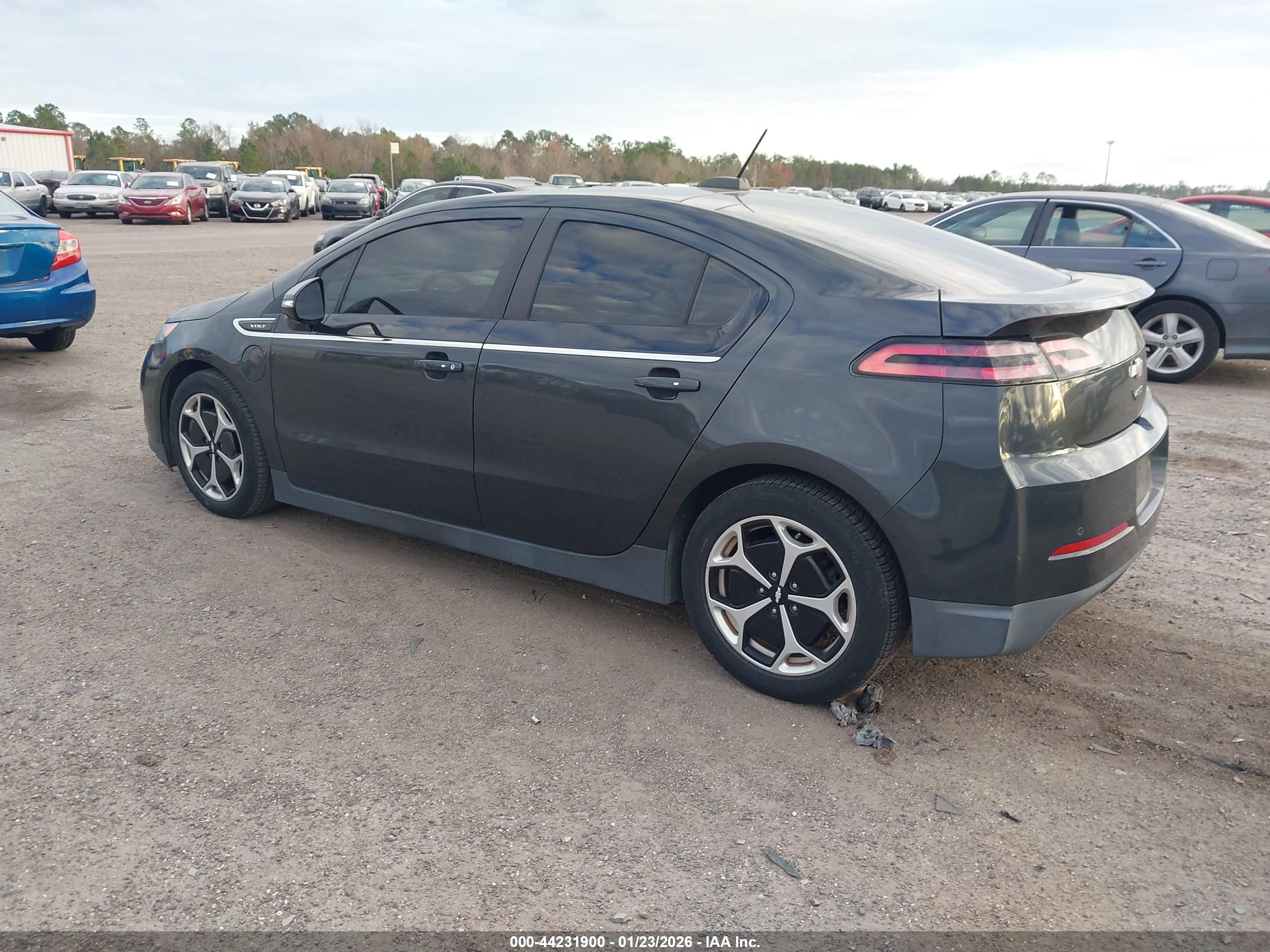 CHEVROLET VOLT image 3