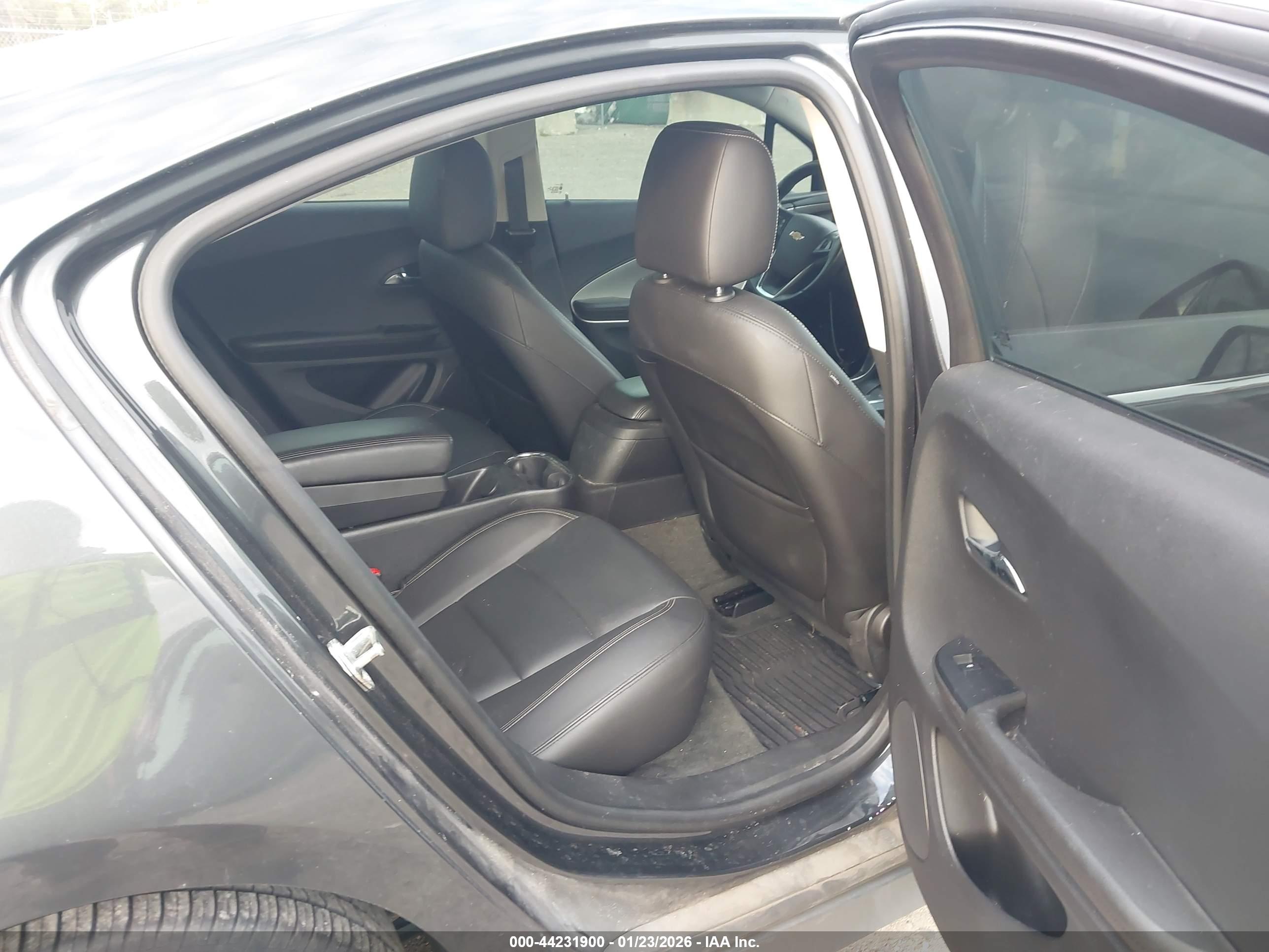 CHEVROLET VOLT image 8
