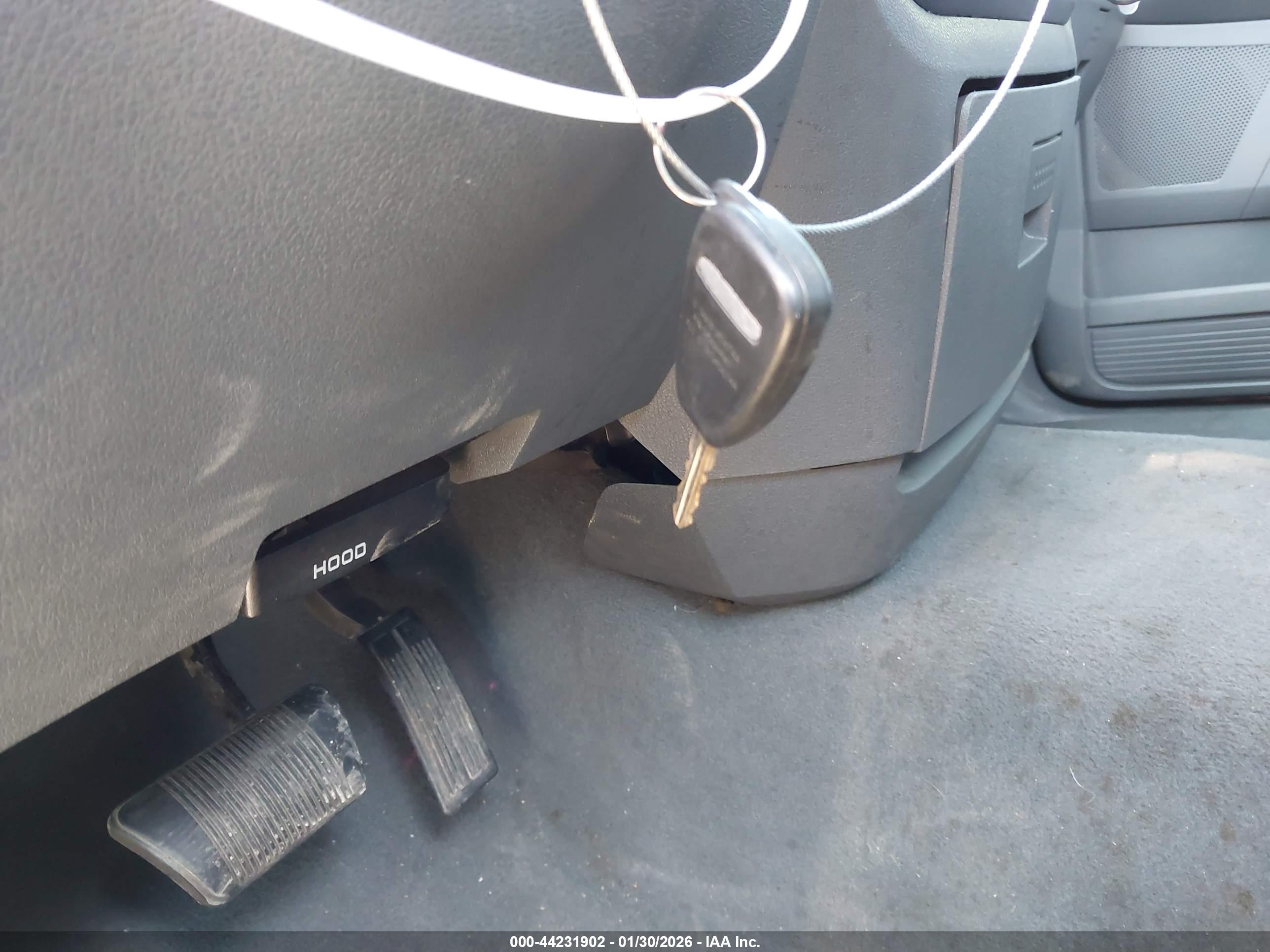 DODGE RAM image 11