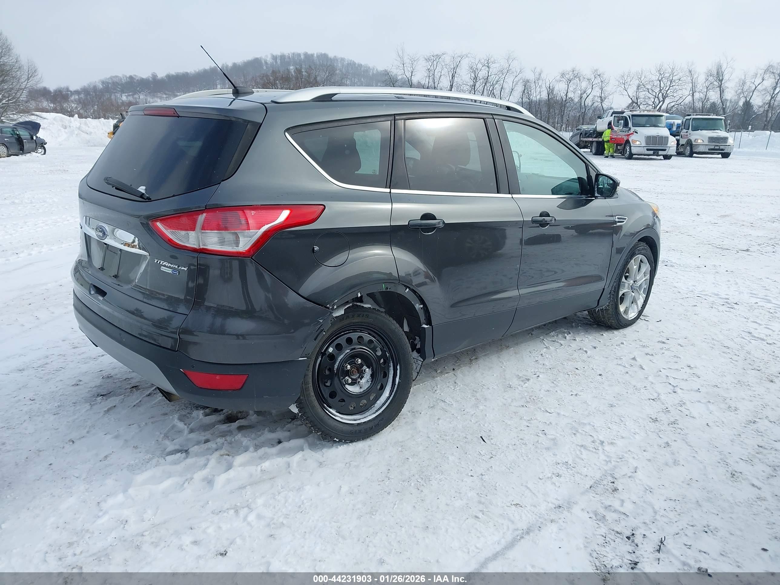 FORD ESCAPE image 4