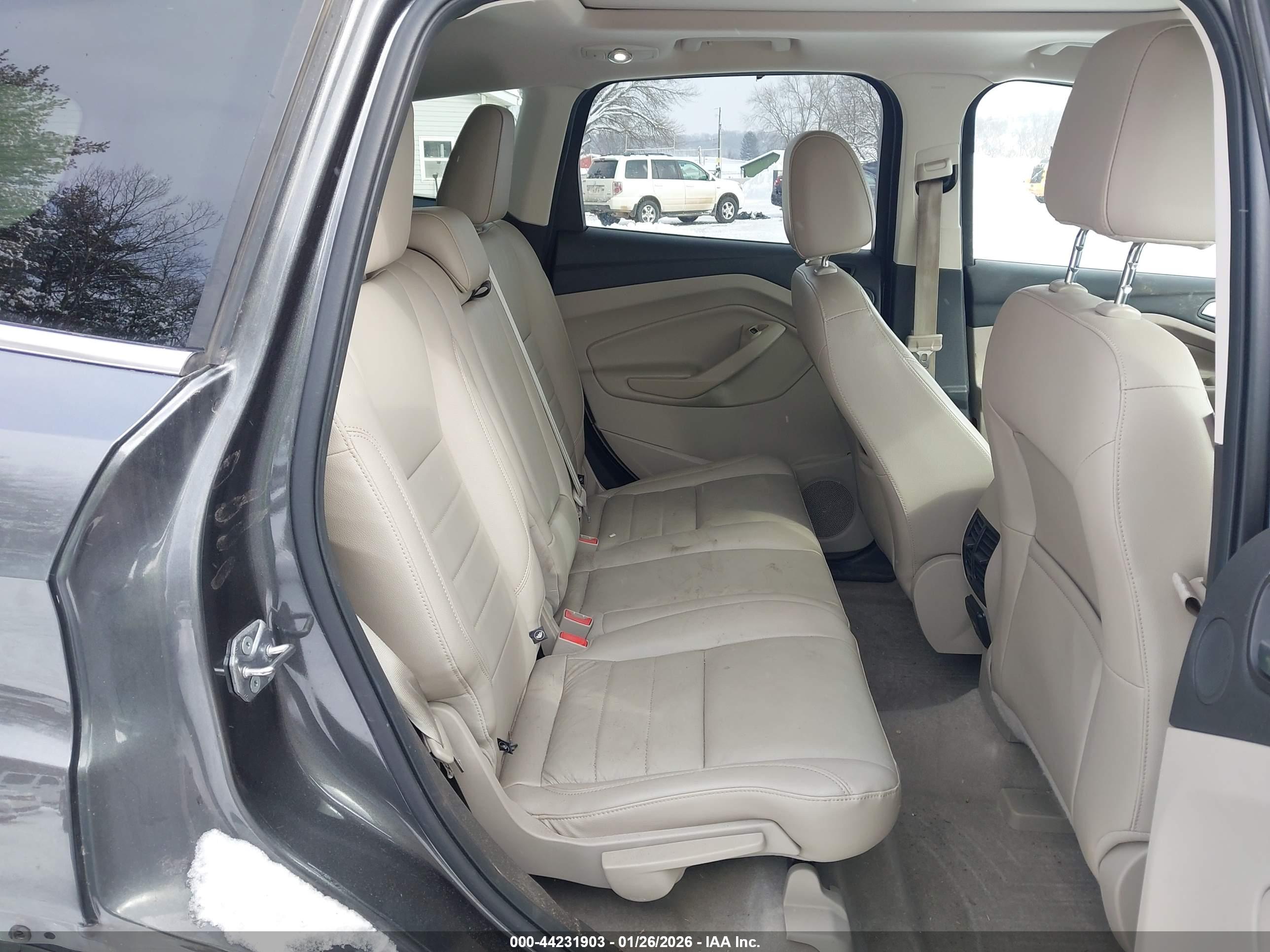 FORD ESCAPE image 8