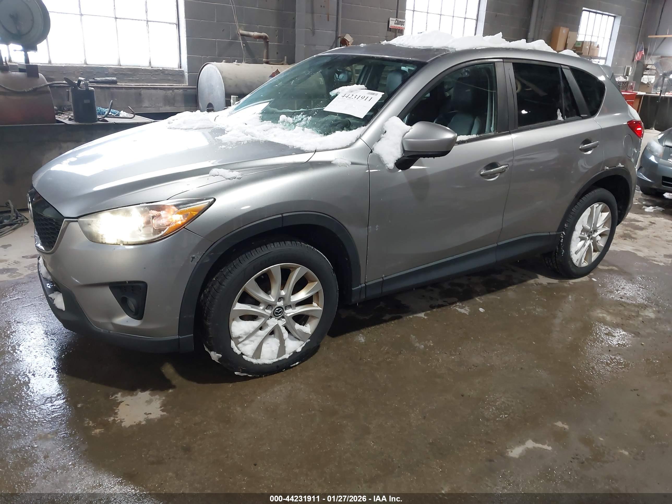 MAZDA CX-5 image 2