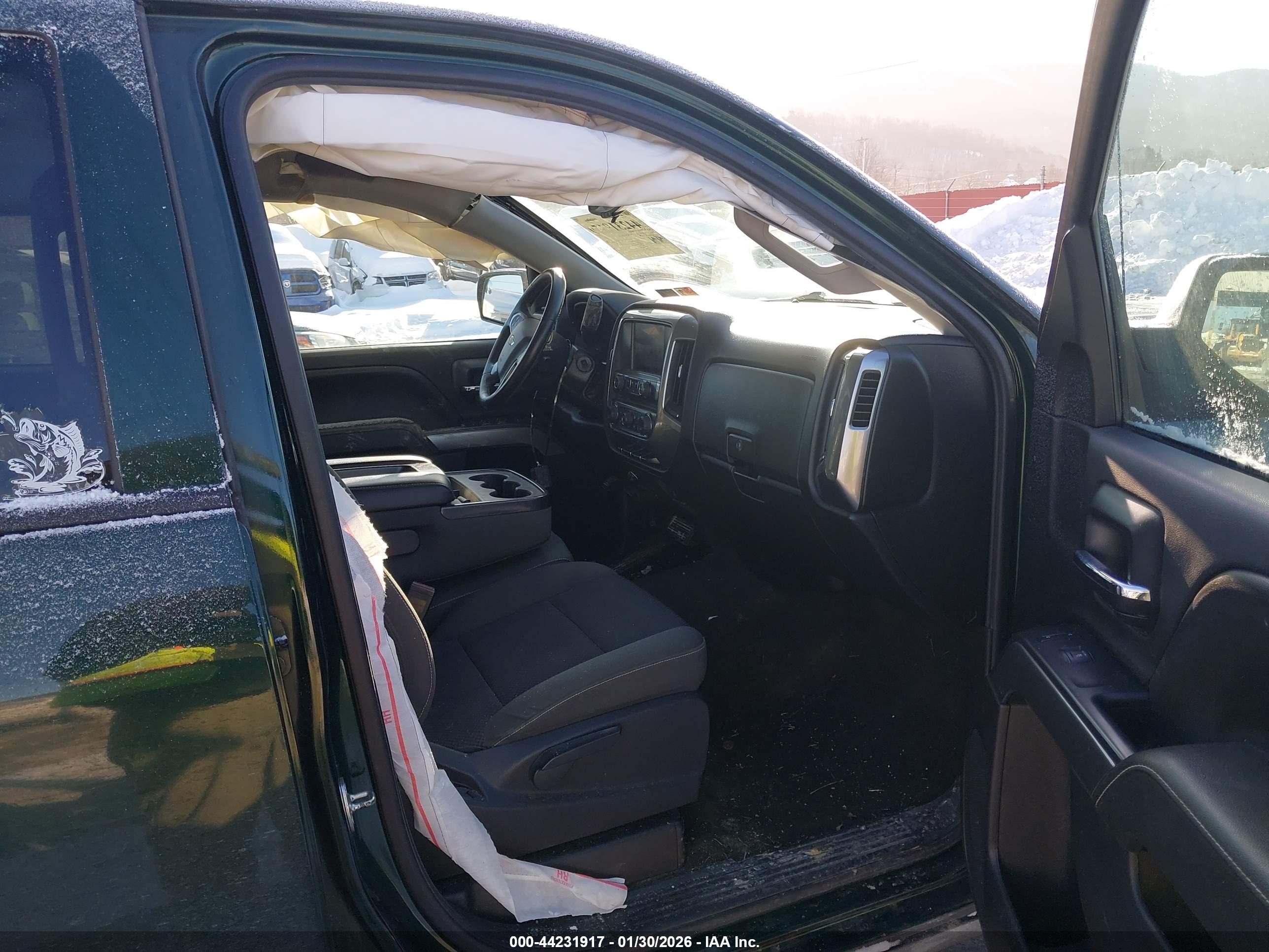 CHEVROLET SILVERADO image 5