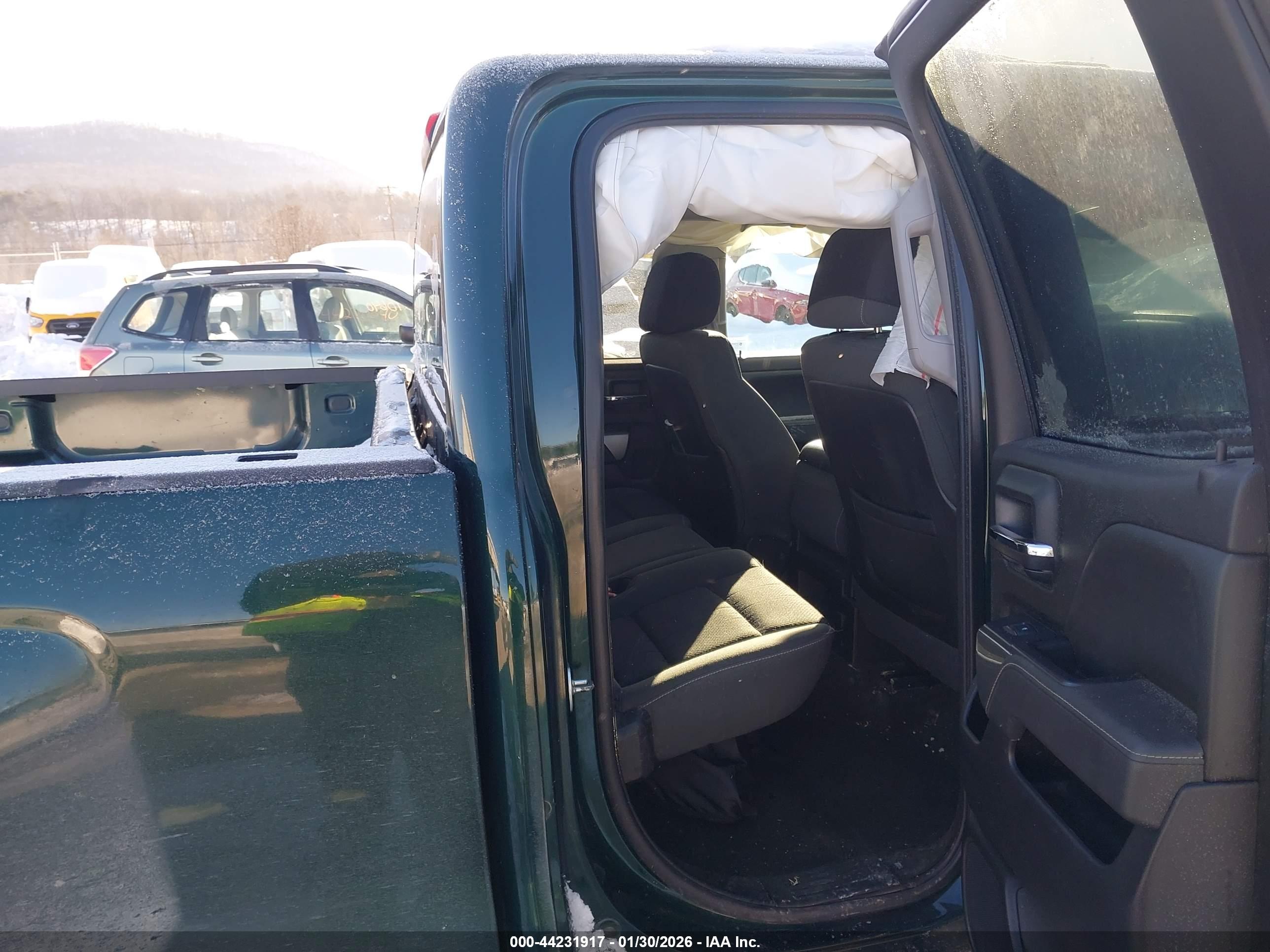 CHEVROLET SILVERADO image 8