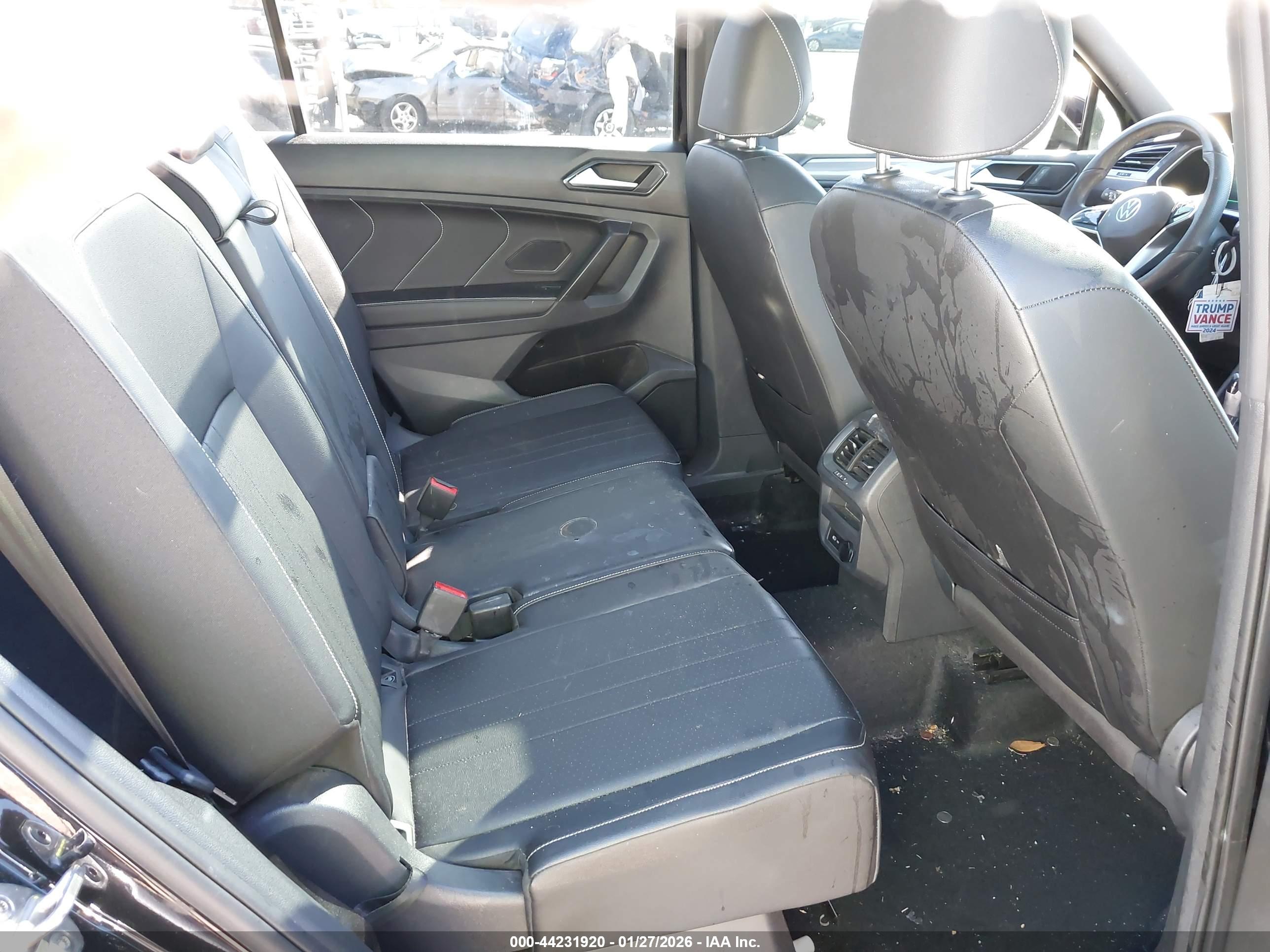 VOLKSWAGEN TIGUAN image 8