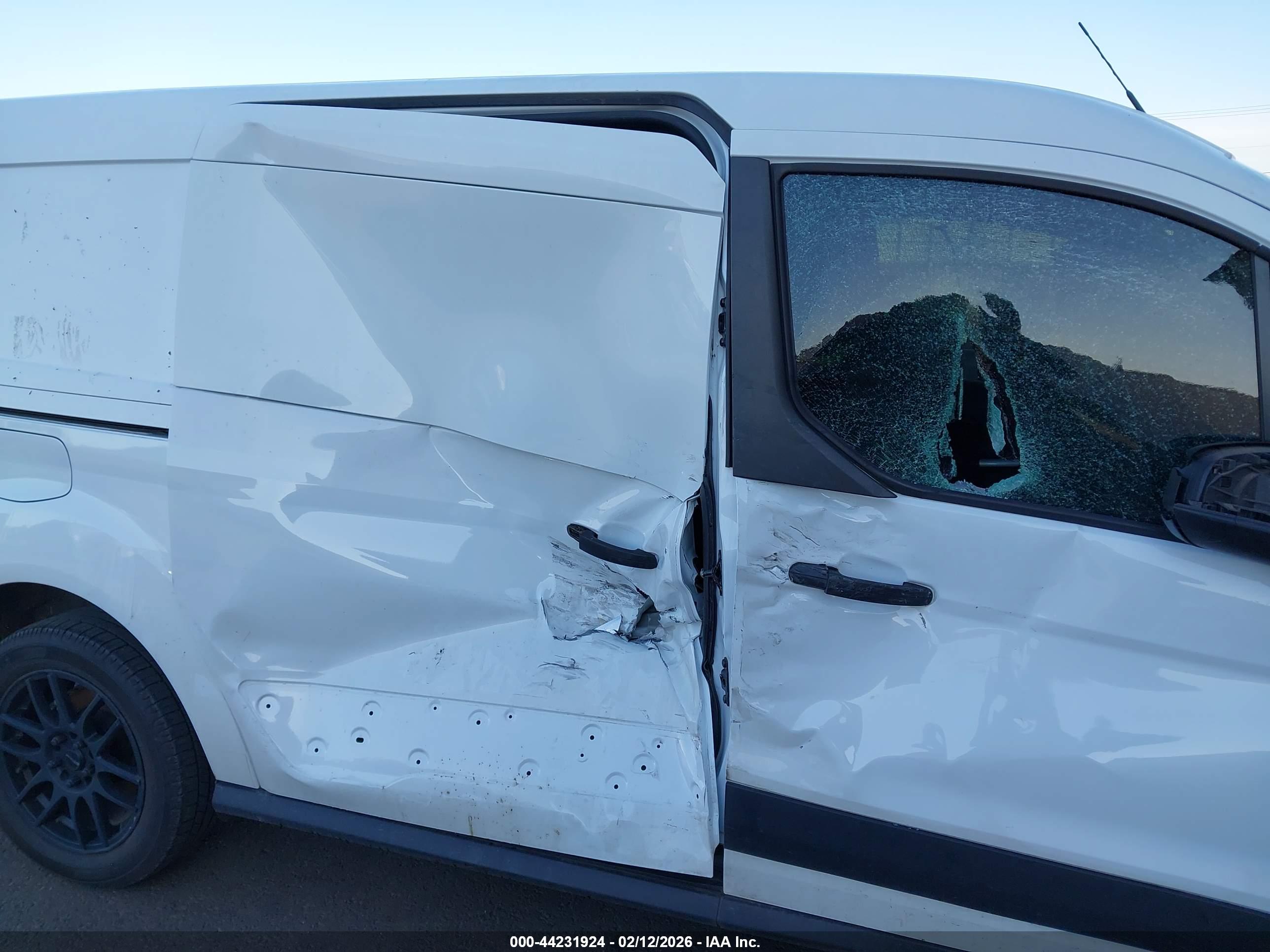 FORD TRANSIT image 6