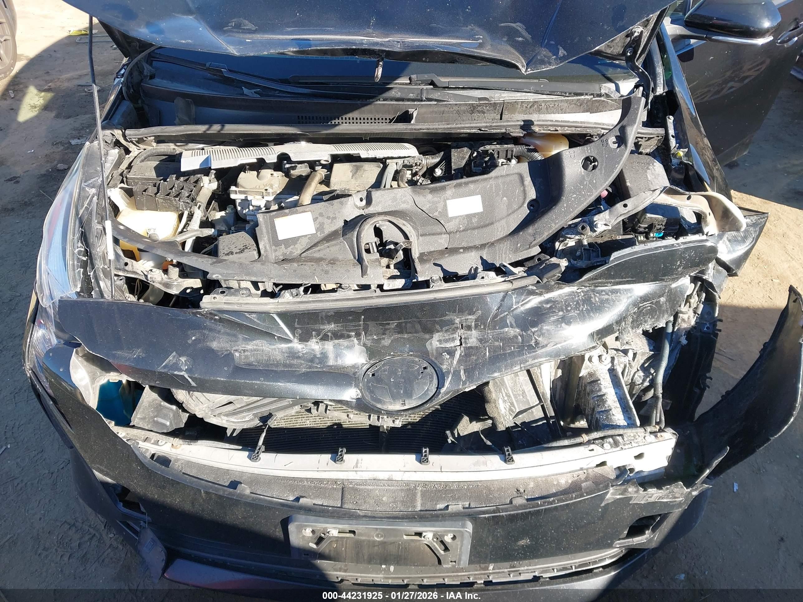 TOYOTA PRIUS image 10