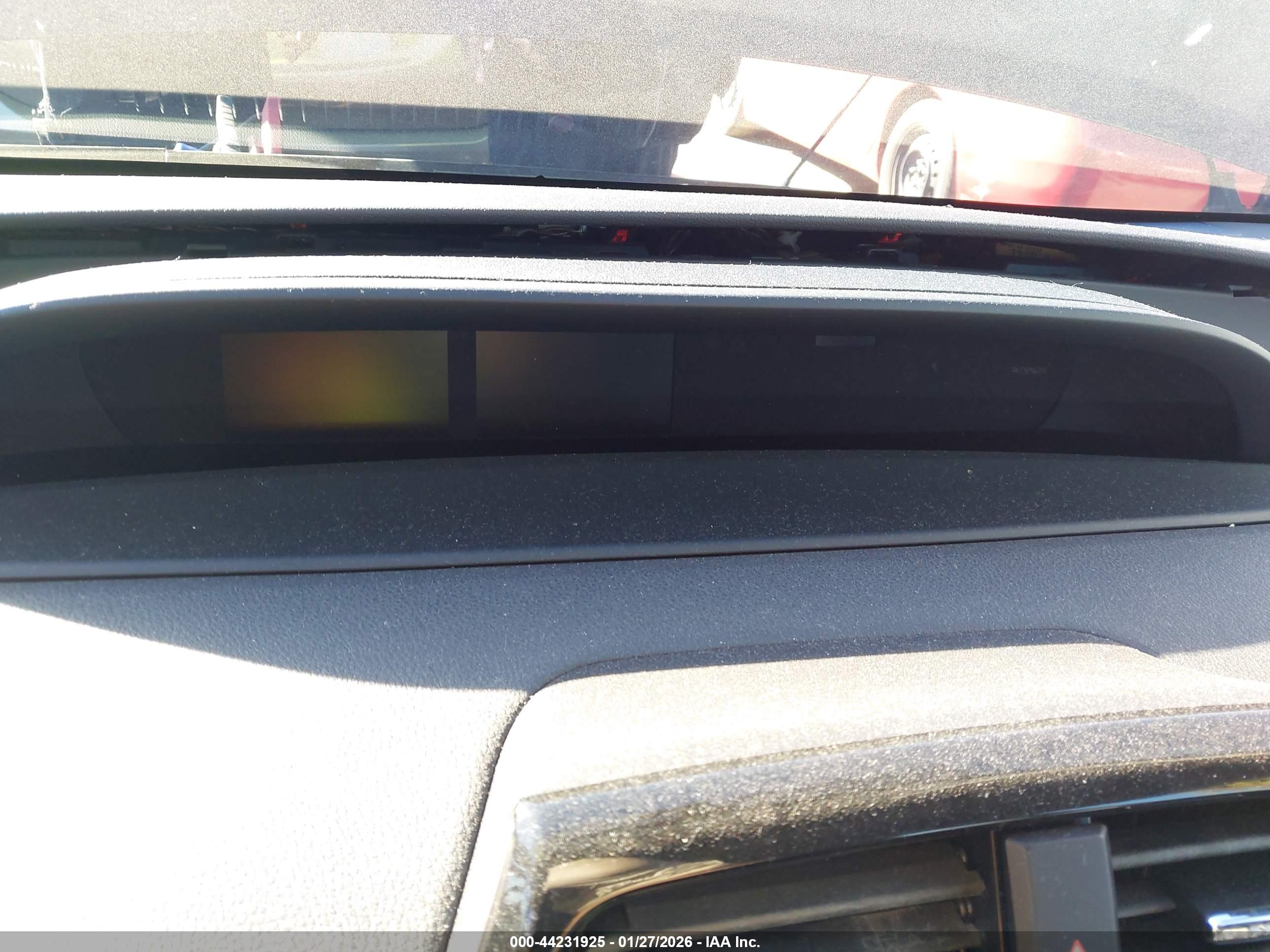 TOYOTA PRIUS image 7