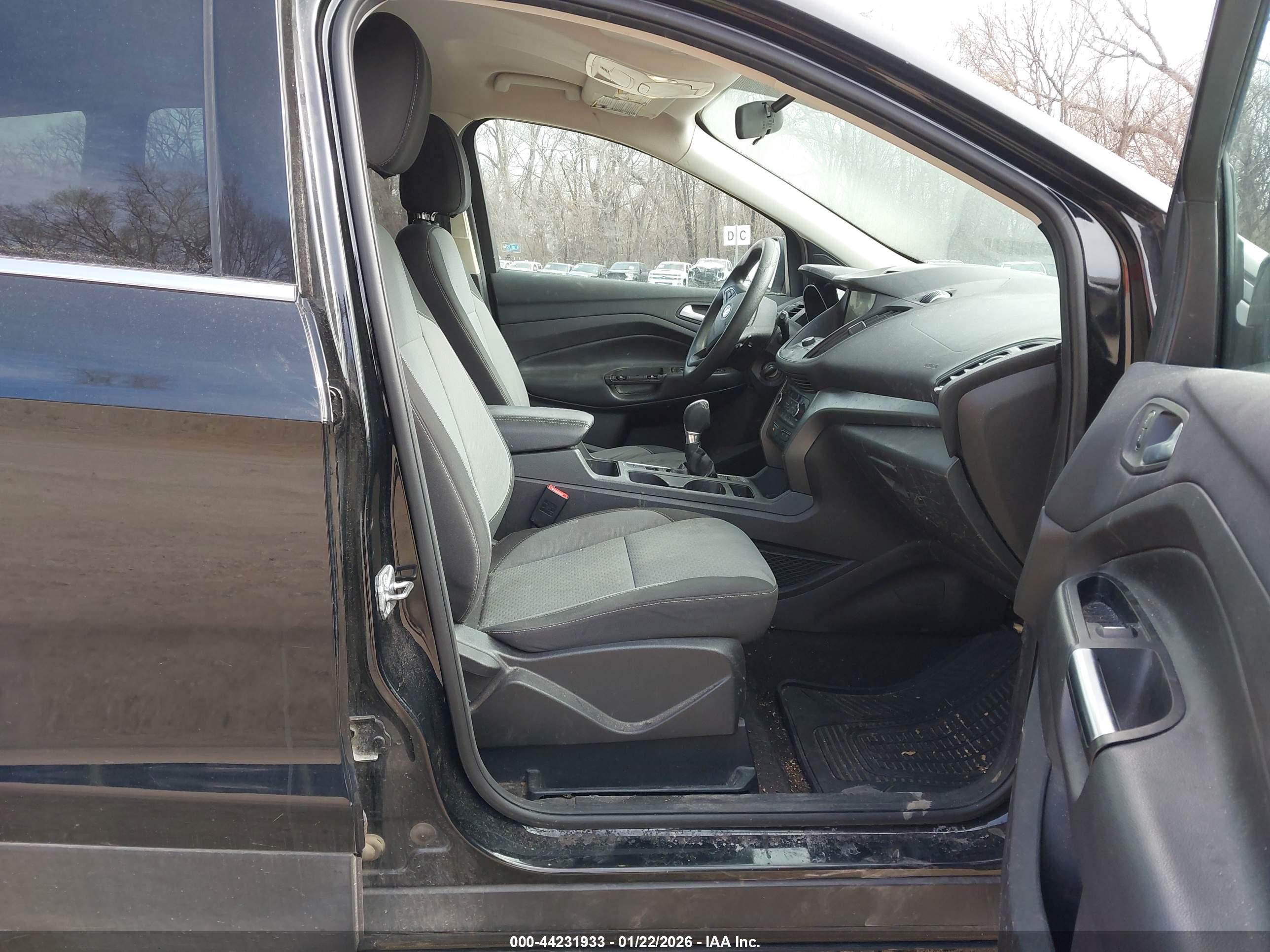 FORD ESCAPE image 5