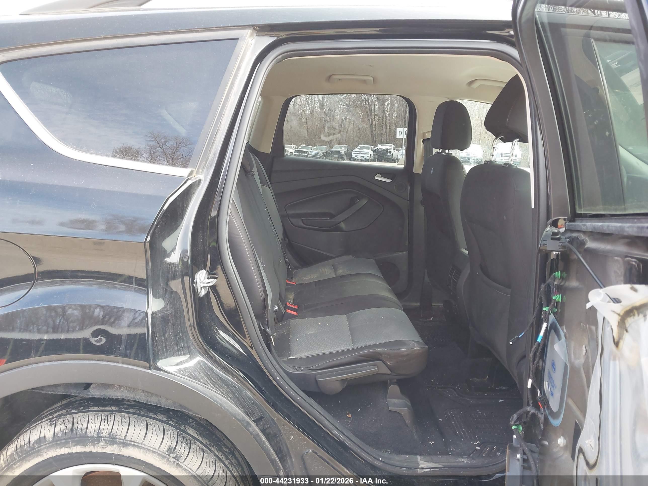 FORD ESCAPE image 8