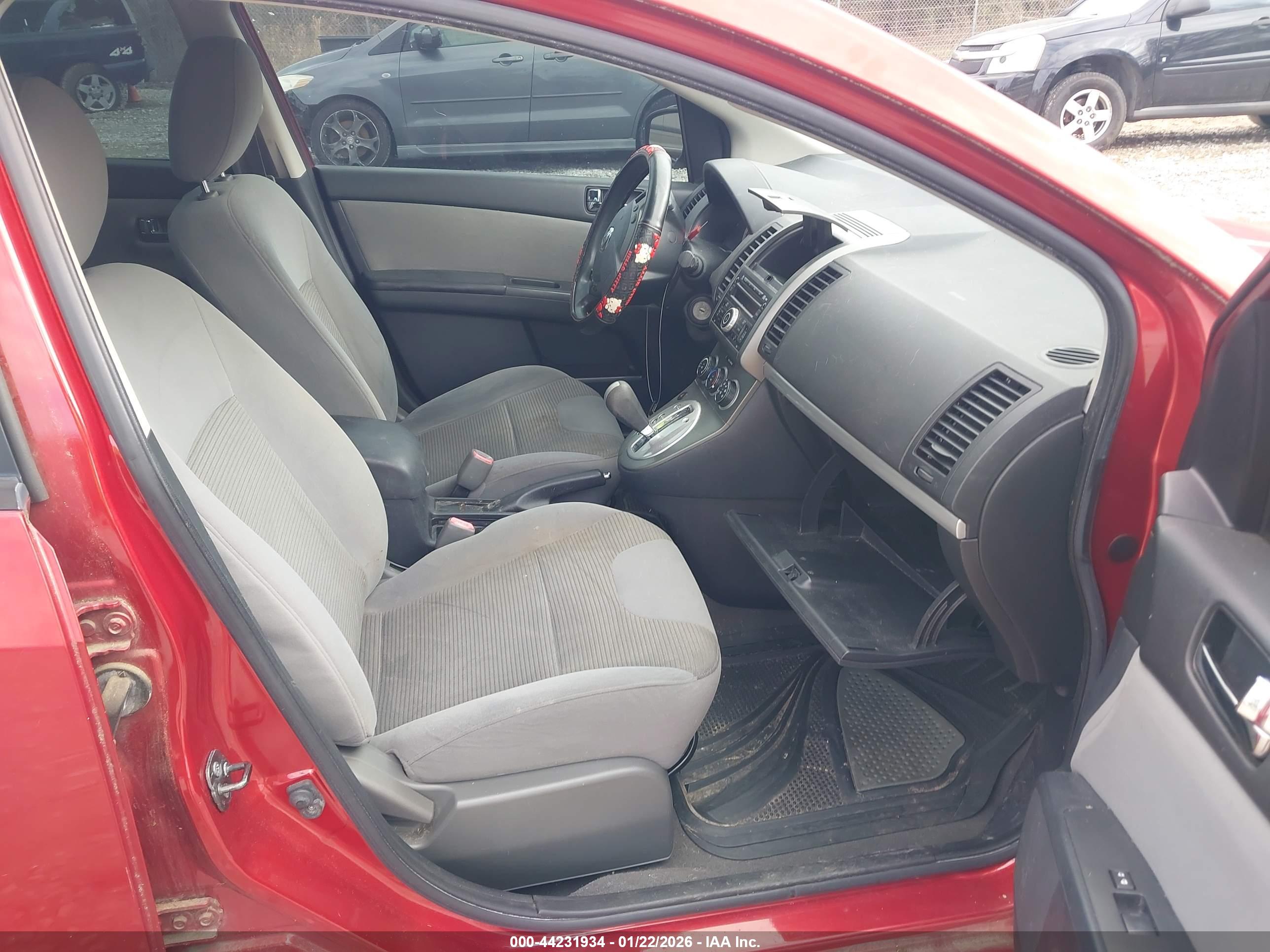 NISSAN SENTRA image 5