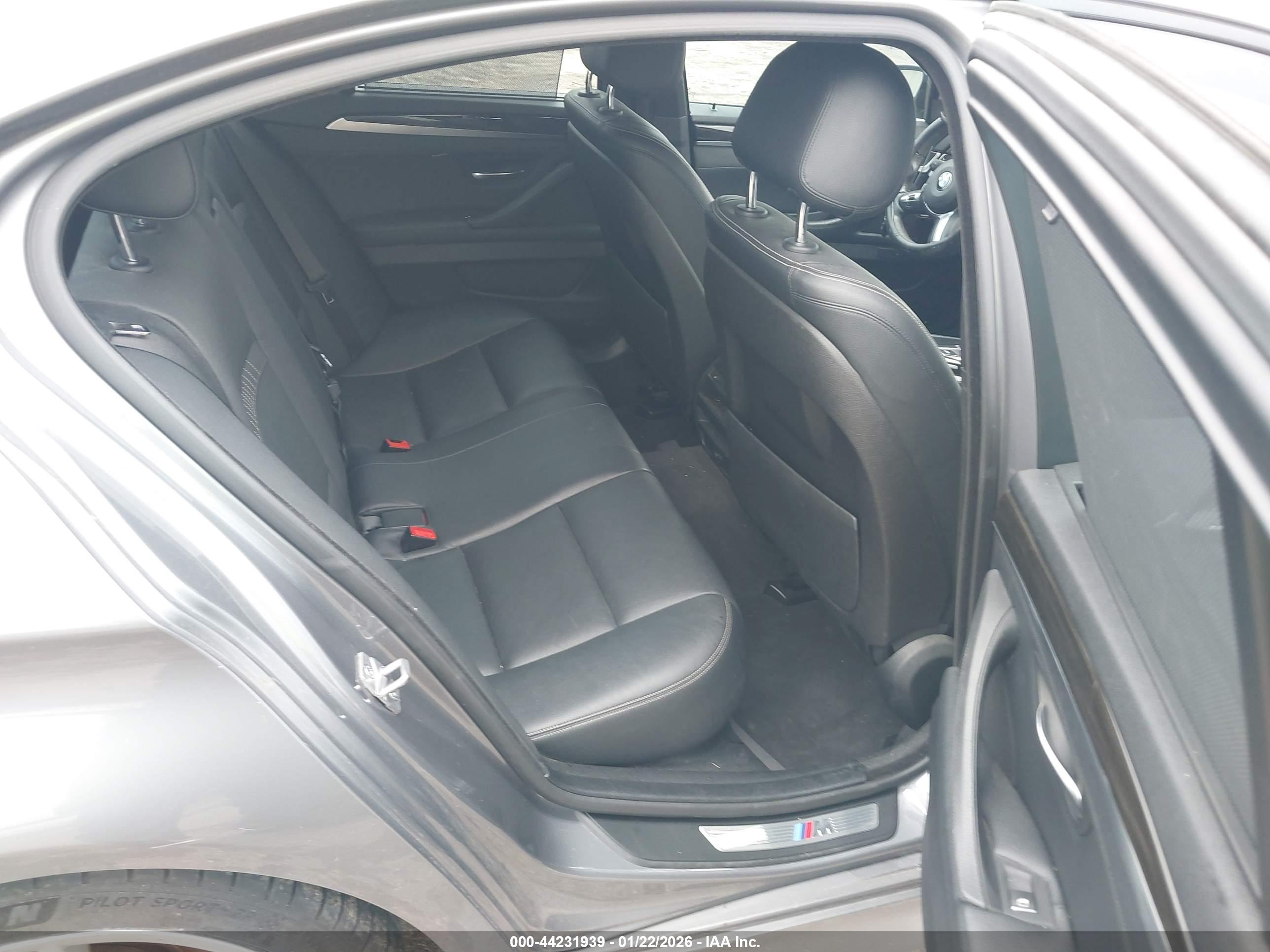 BMW 535D image 8