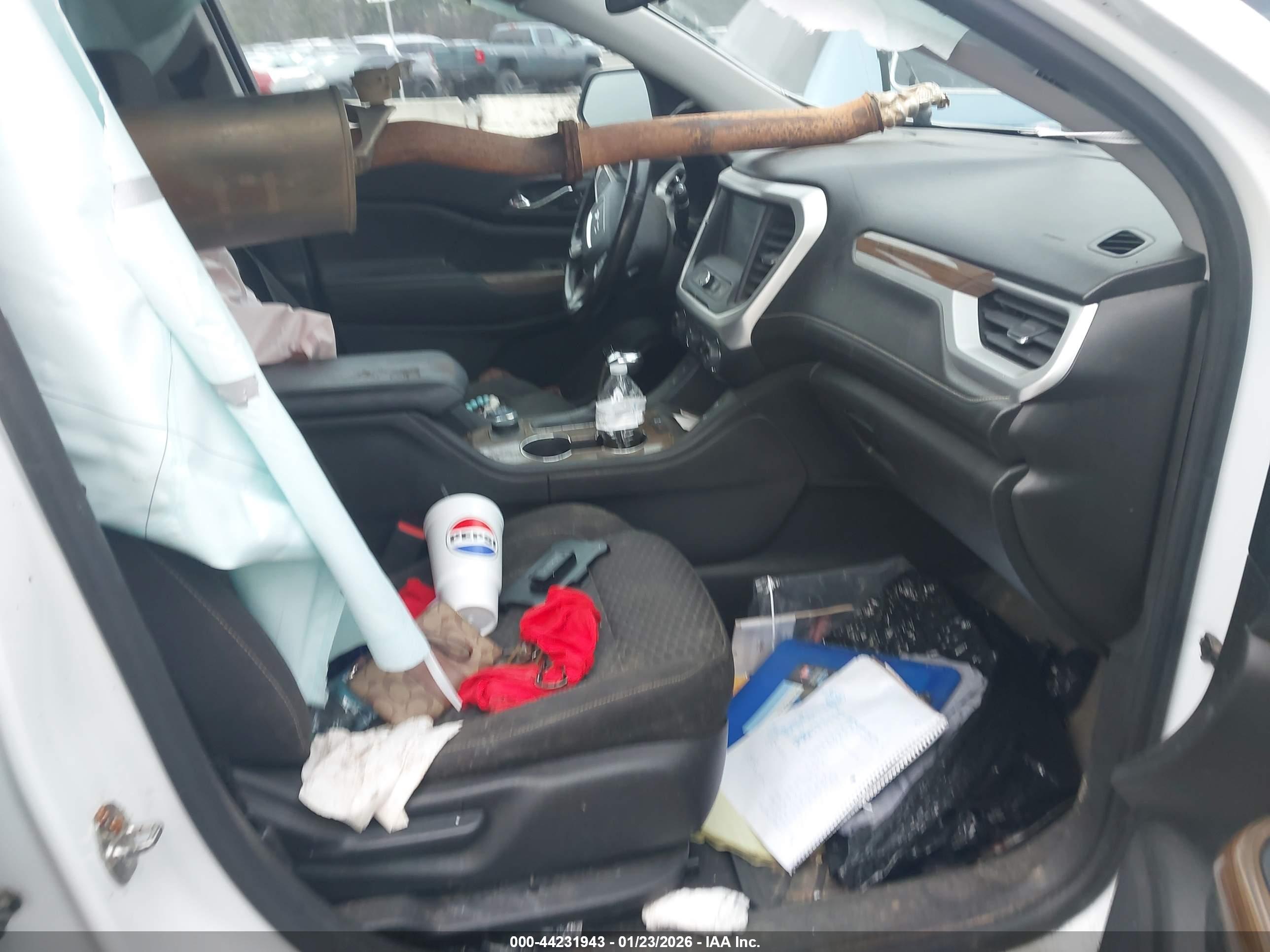 GMC ACADIA image 5