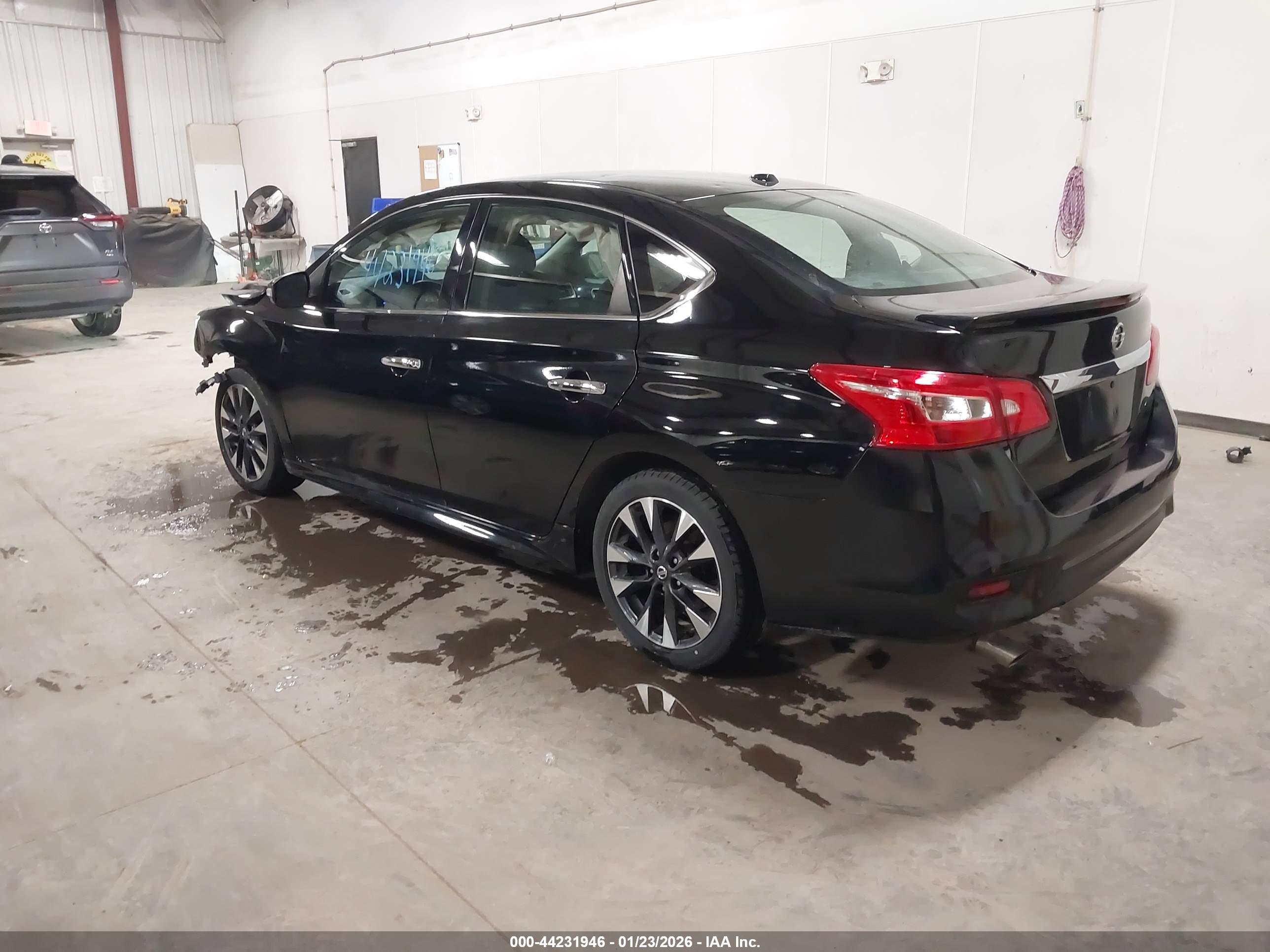 NISSAN SENTRA image 3