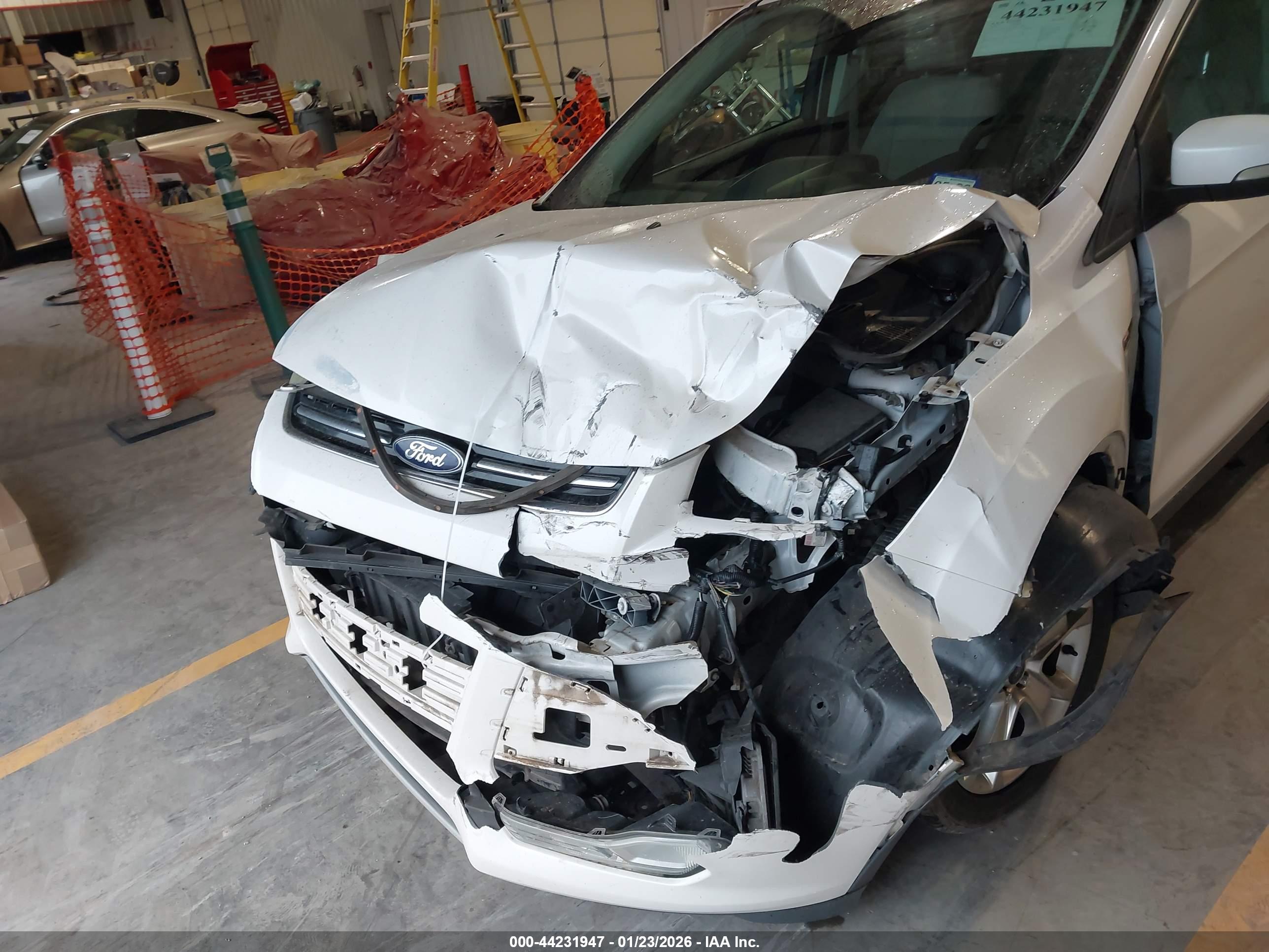 FORD ESCAPE image 6