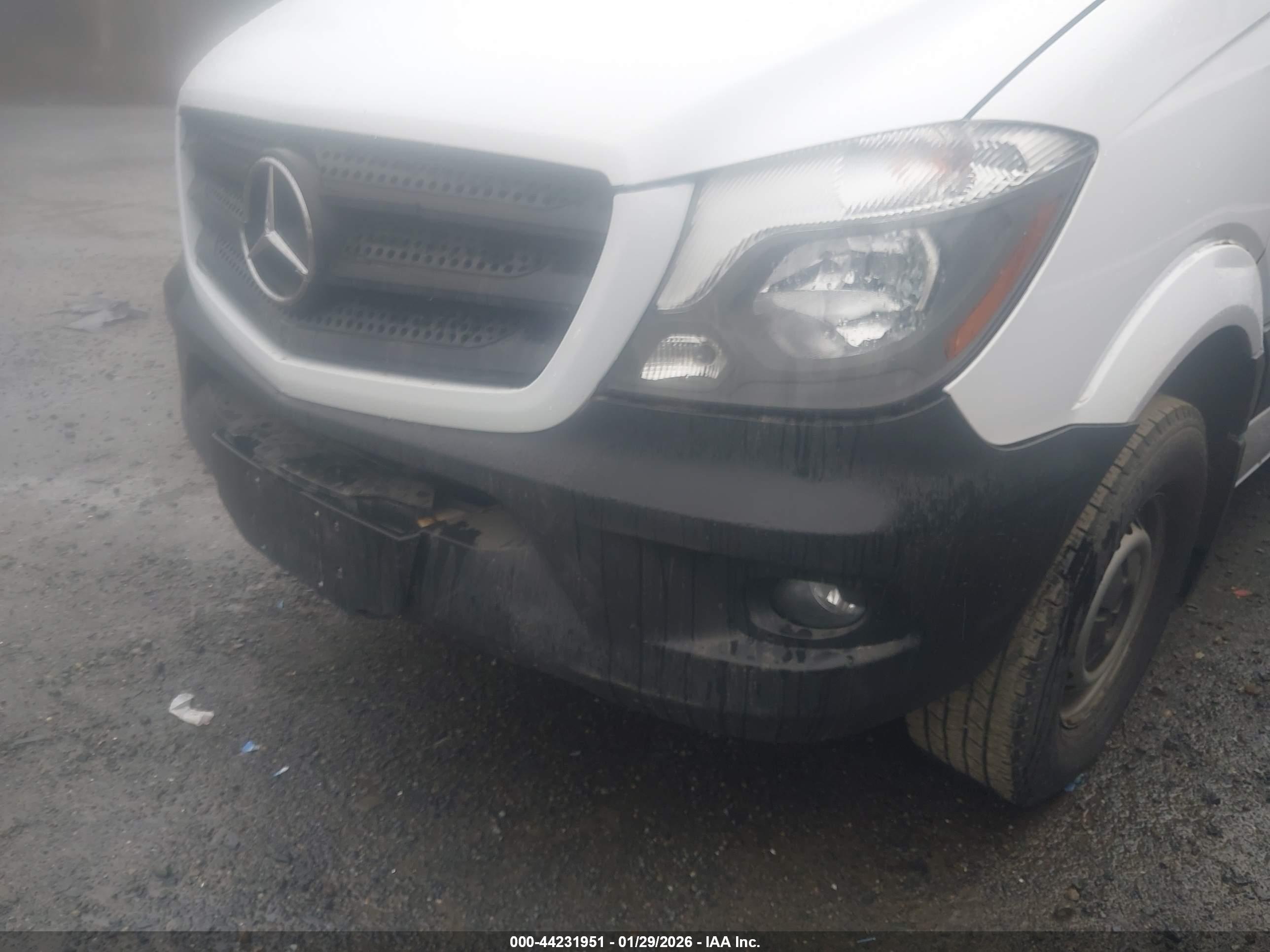 MERCEDES-BENZ SPRINTER image 6