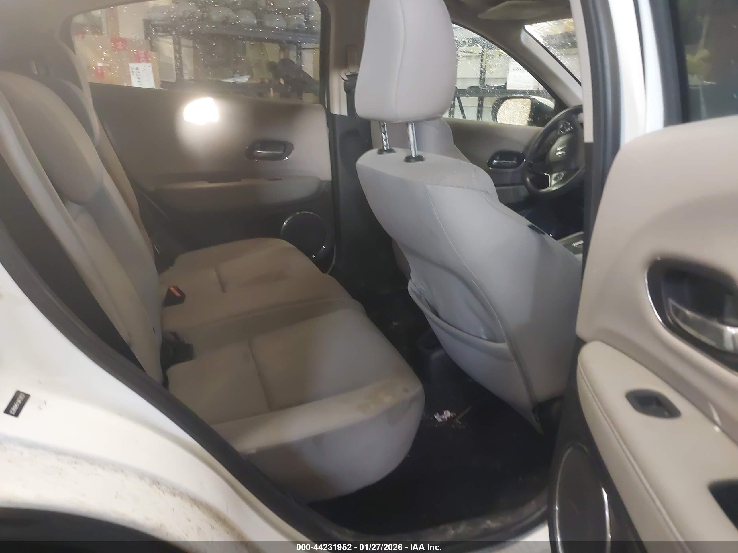 HONDA HR-V image 8