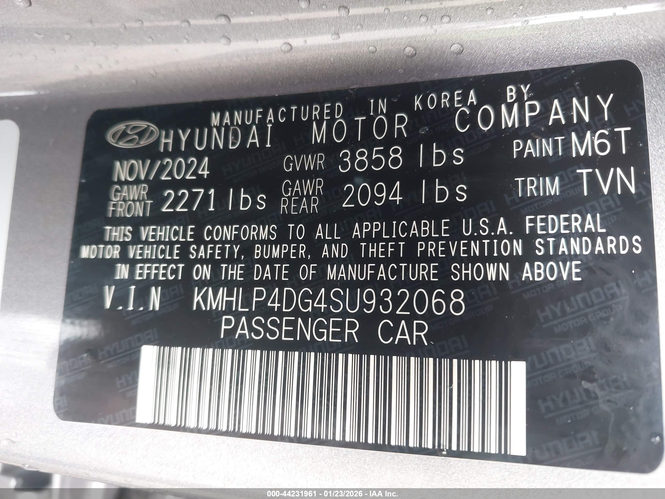 HYUNDAI ELANTRA image 9