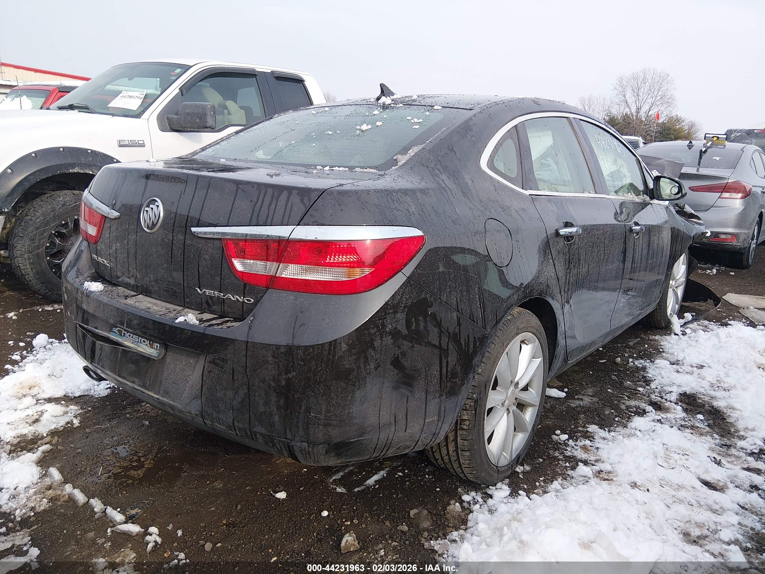 BUICK VERANO image 4