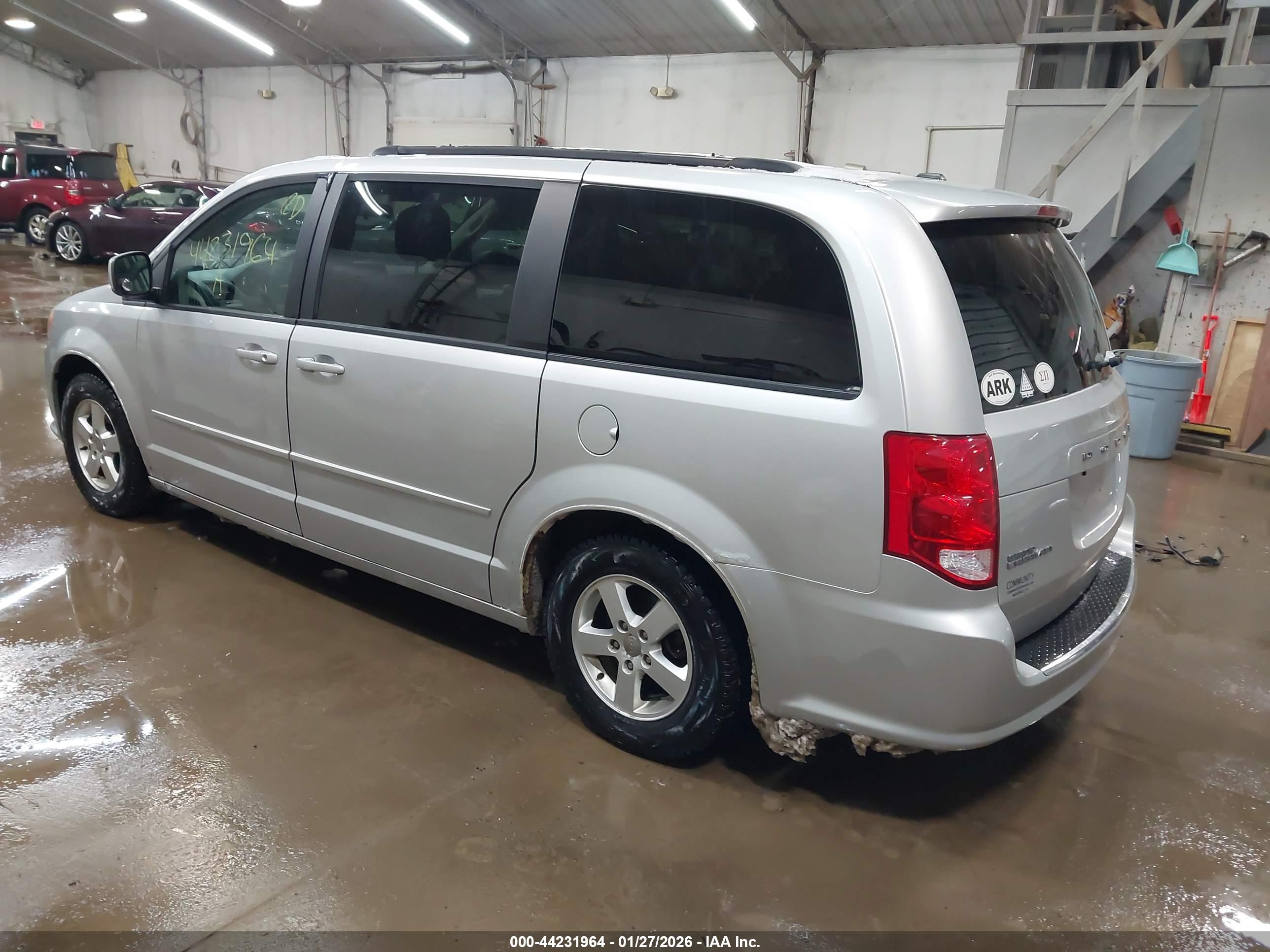 DODGE GRAND image 3