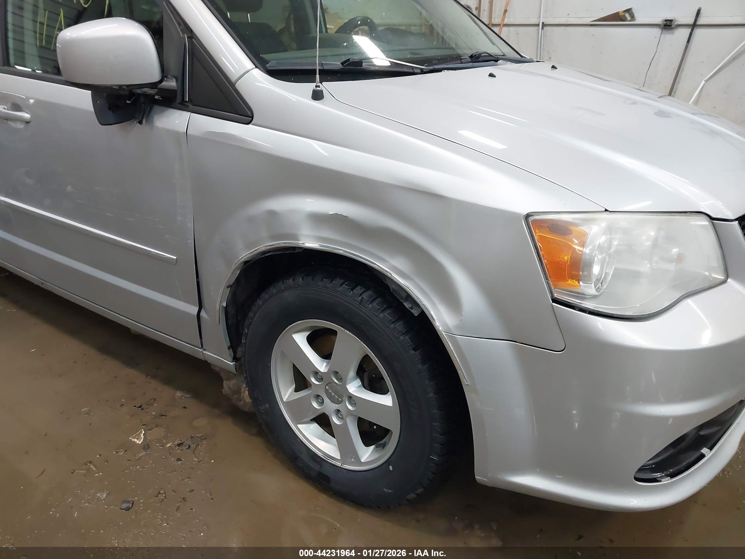 DODGE GRAND image 6