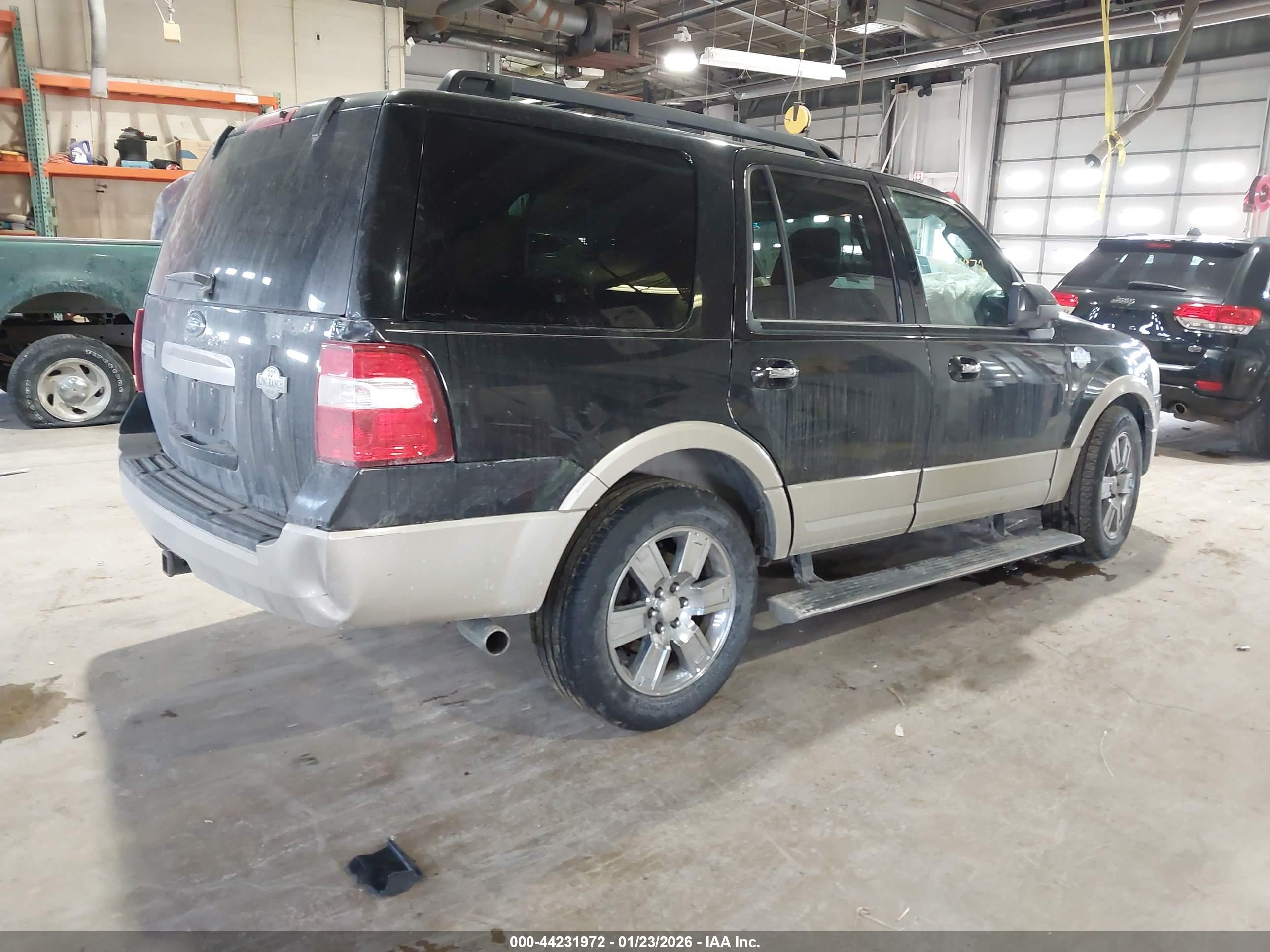 FORD EXPEDITION image 4