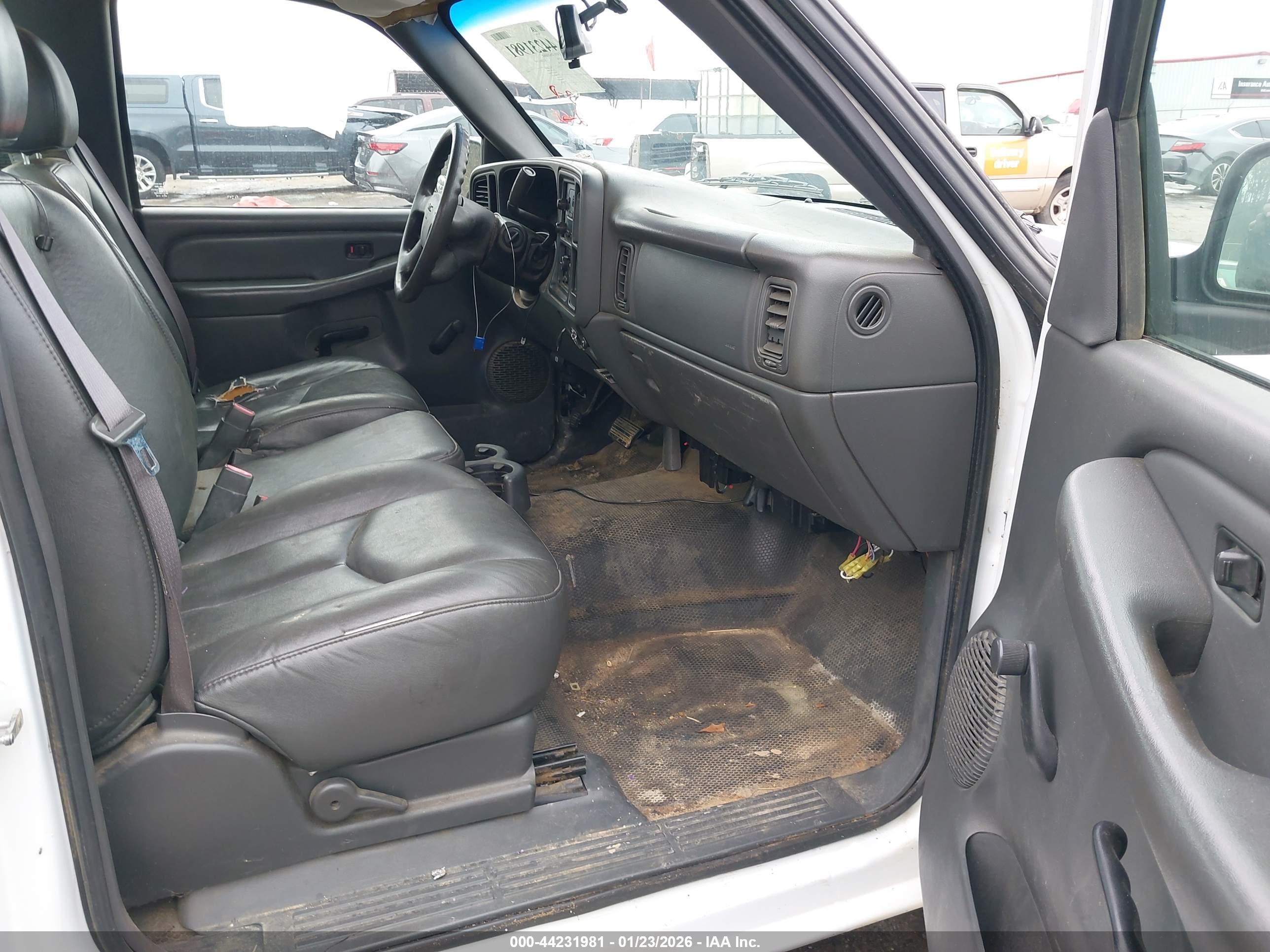 GMC SIERRA image 5