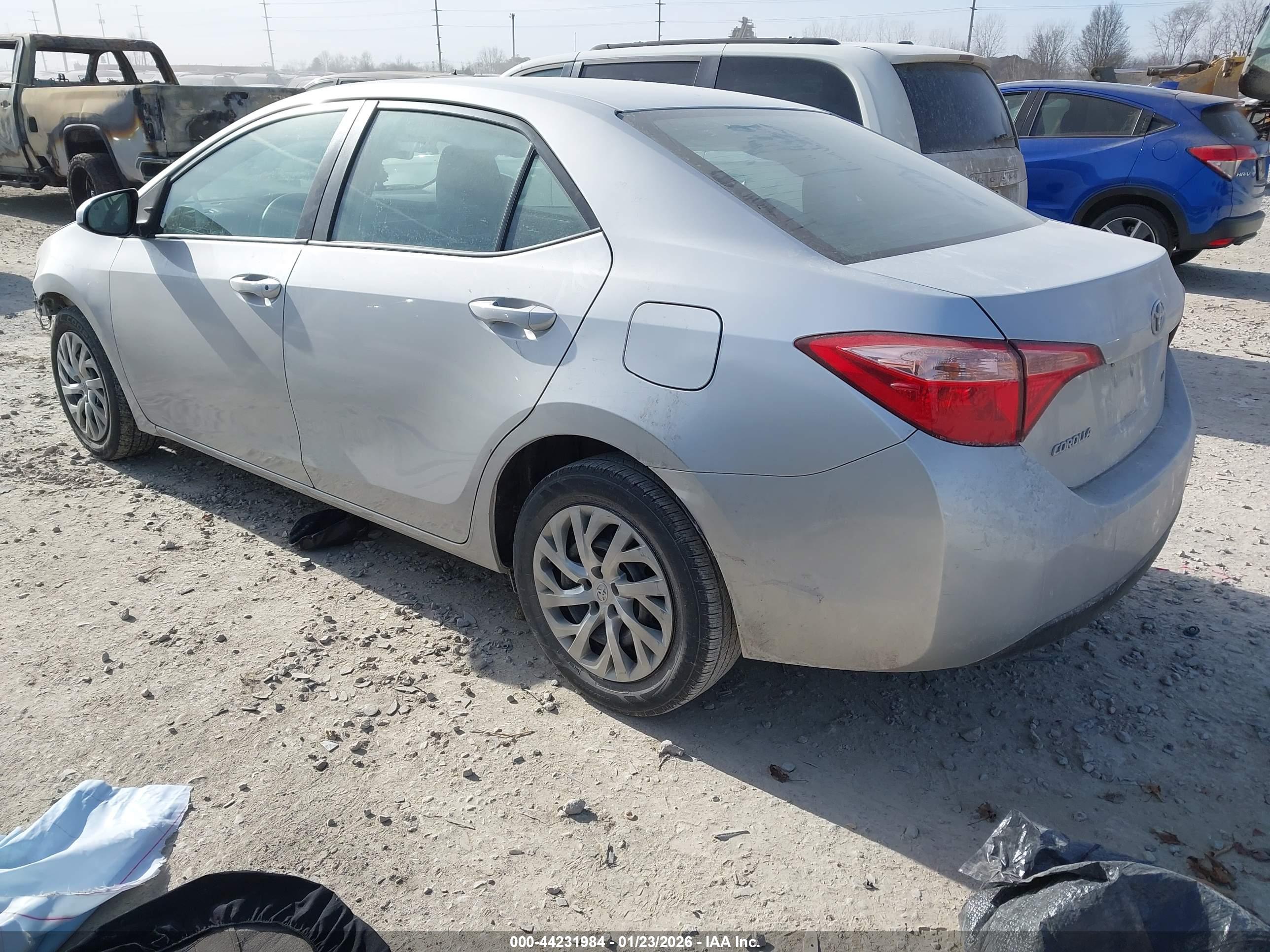 TOYOTA COROLLA image 3