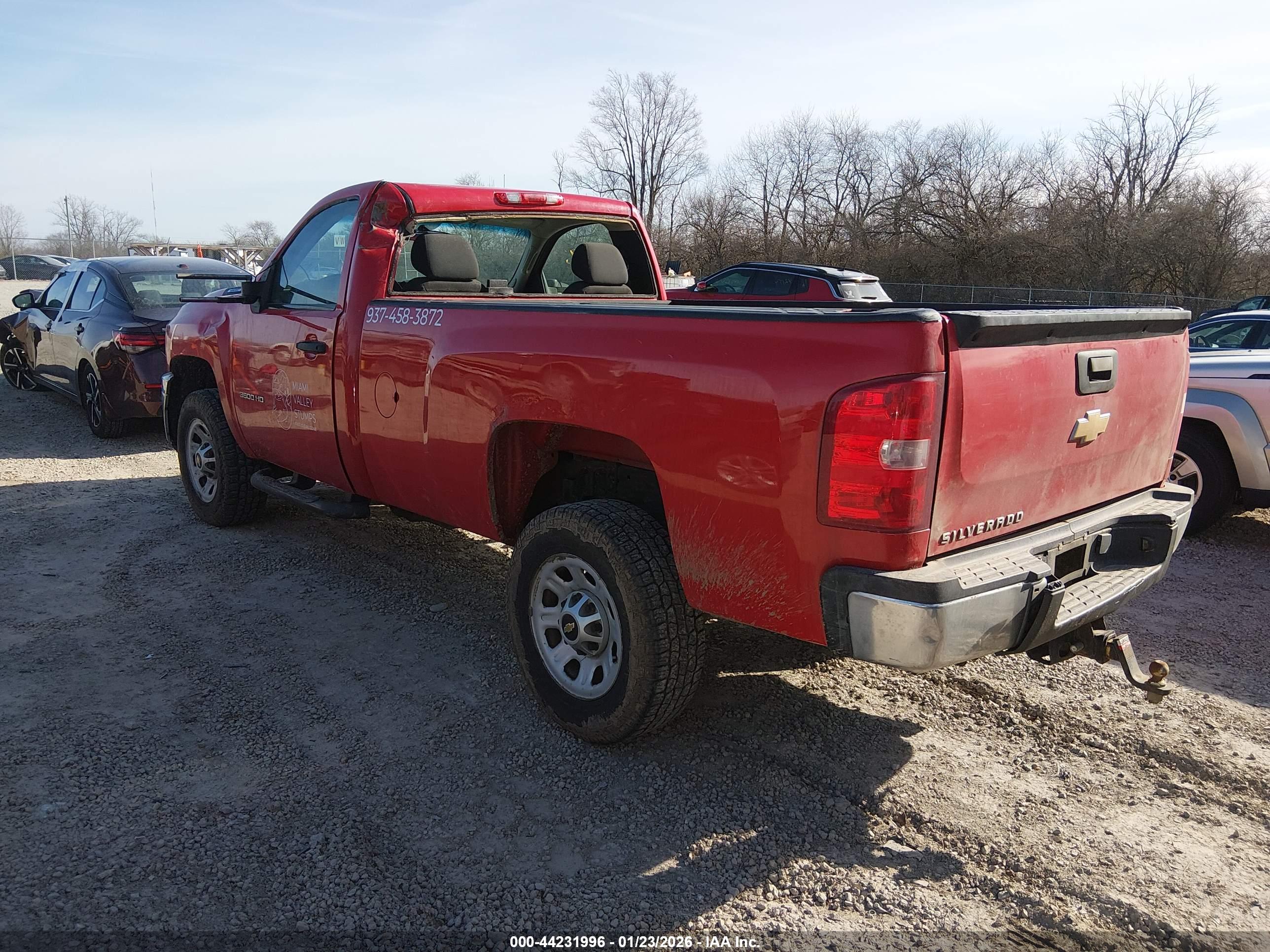 CHEVROLET SILVERADO image 3
