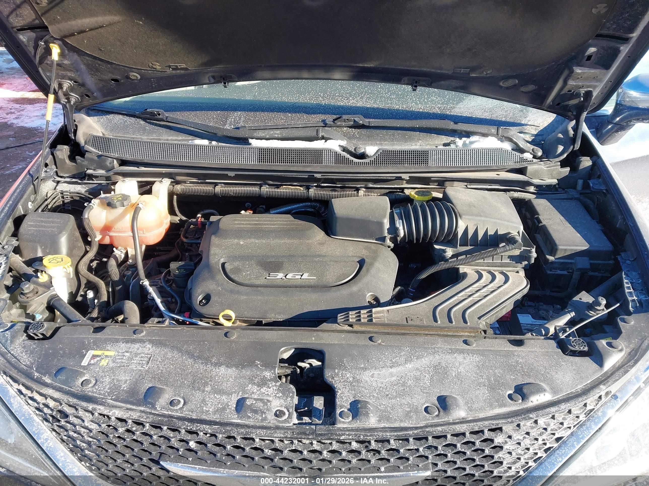 CHRYSLER PACIFICA image 10
