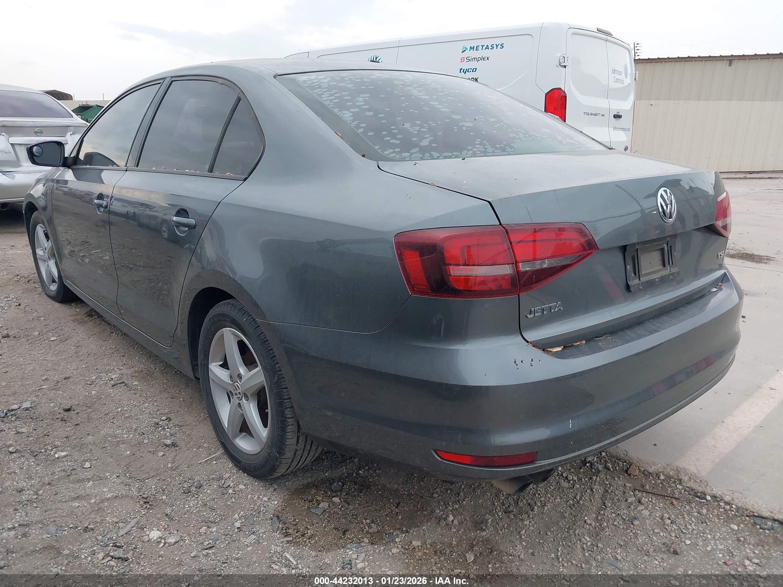 VOLKSWAGEN JETTA image 3
