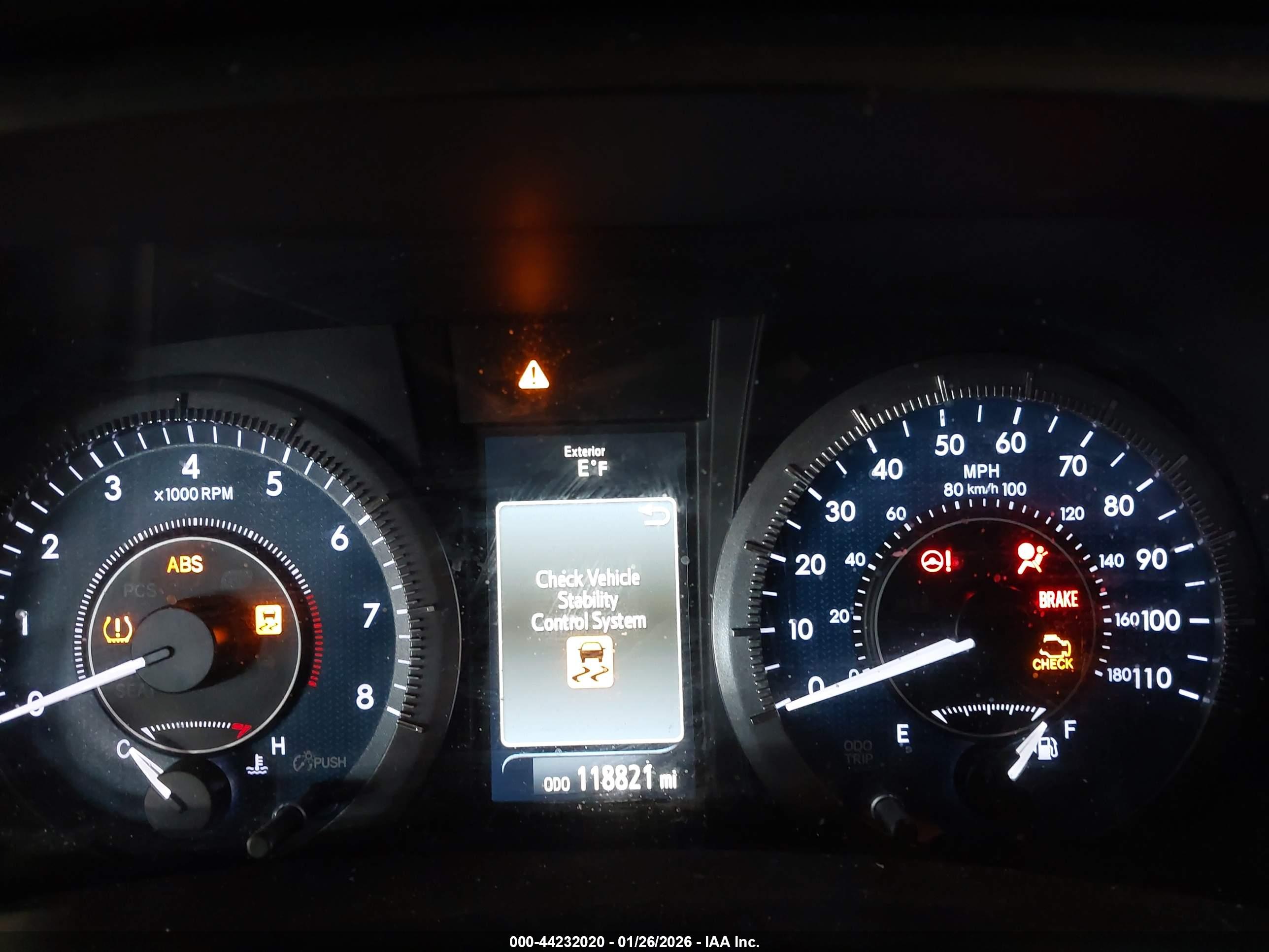 TOYOTA SIENNA image 7