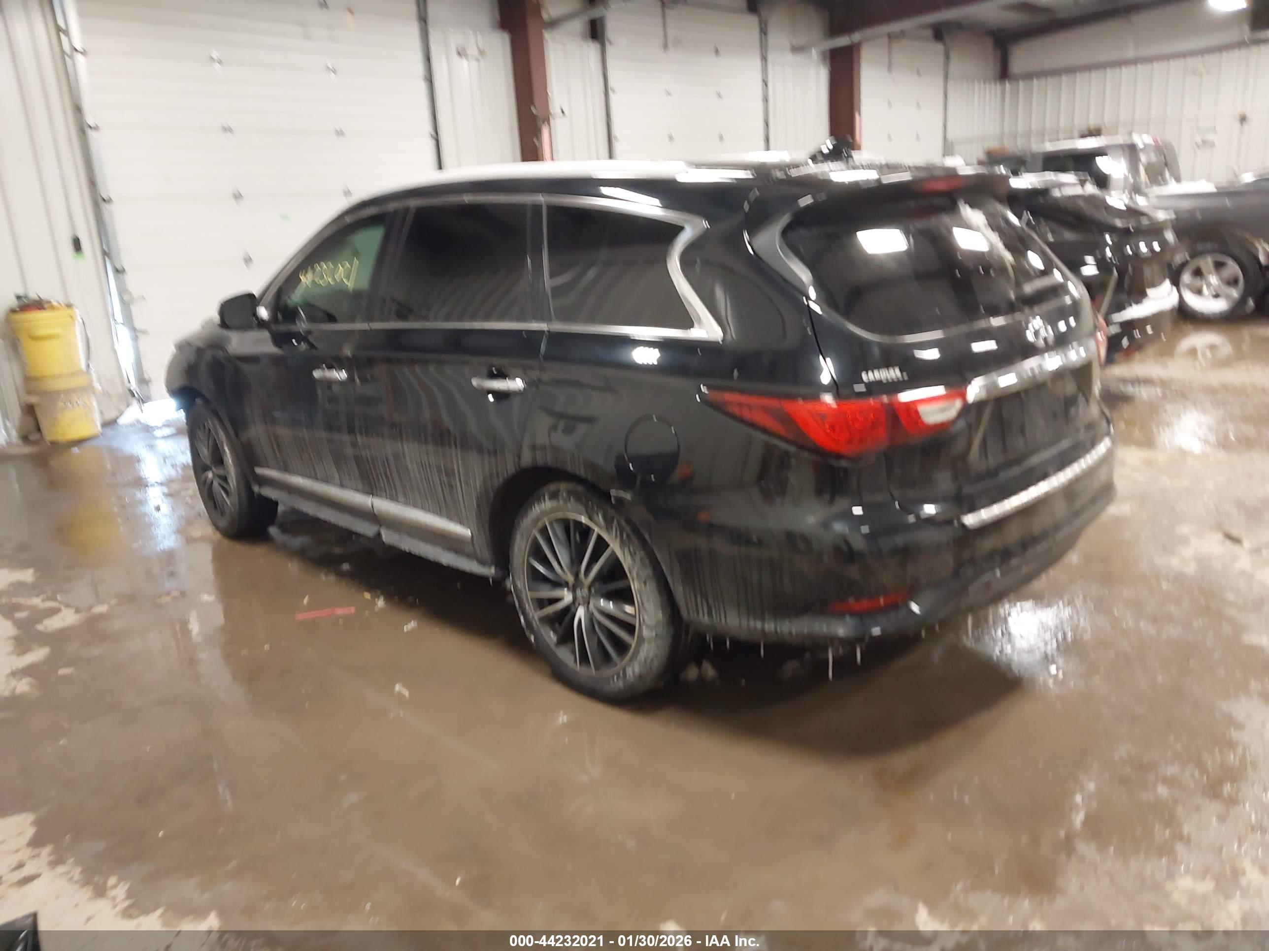 INFINITI QX60 image 3