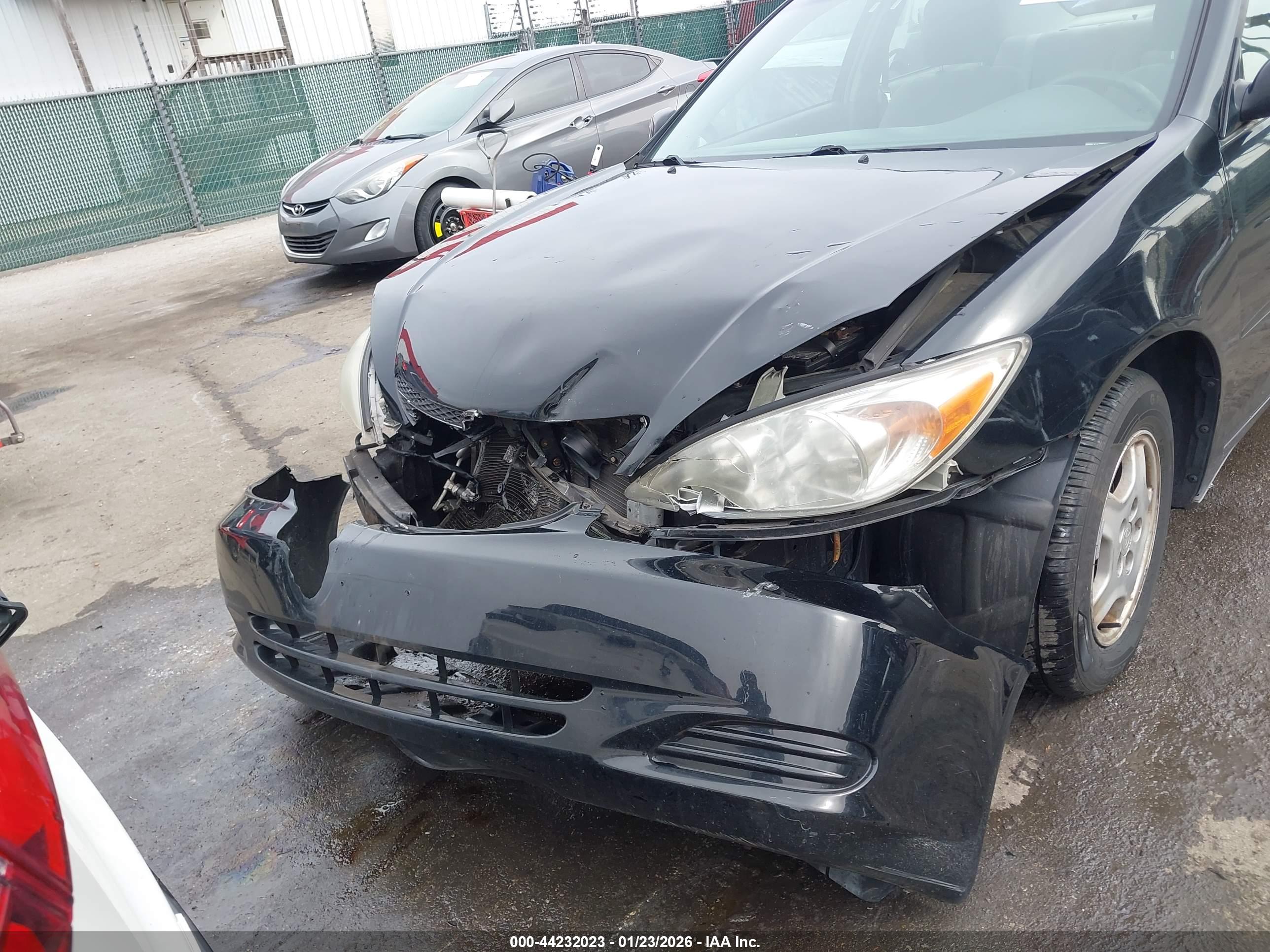 TOYOTA CAMRY image 6